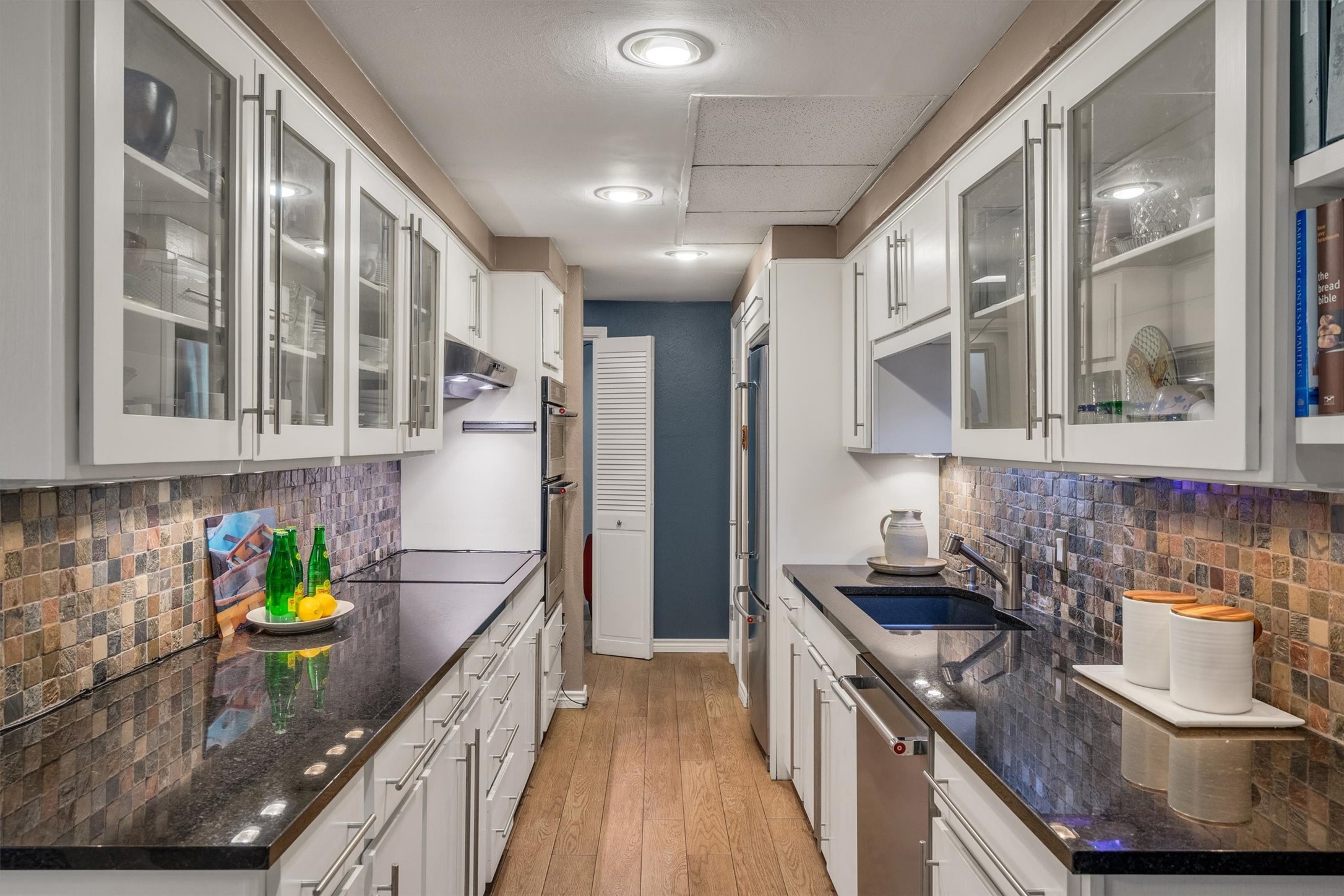 3308 Hawthorne Avenue