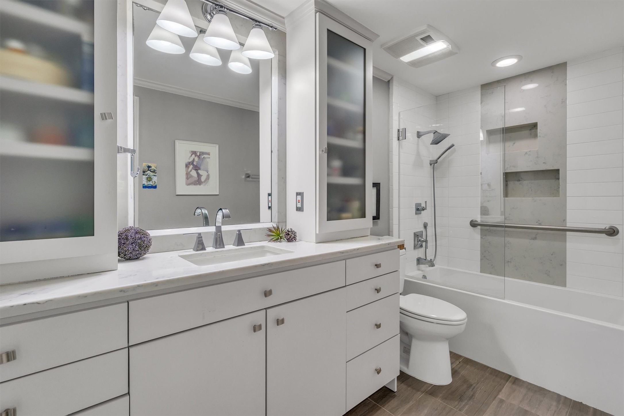 3308 Hawthorne Avenue