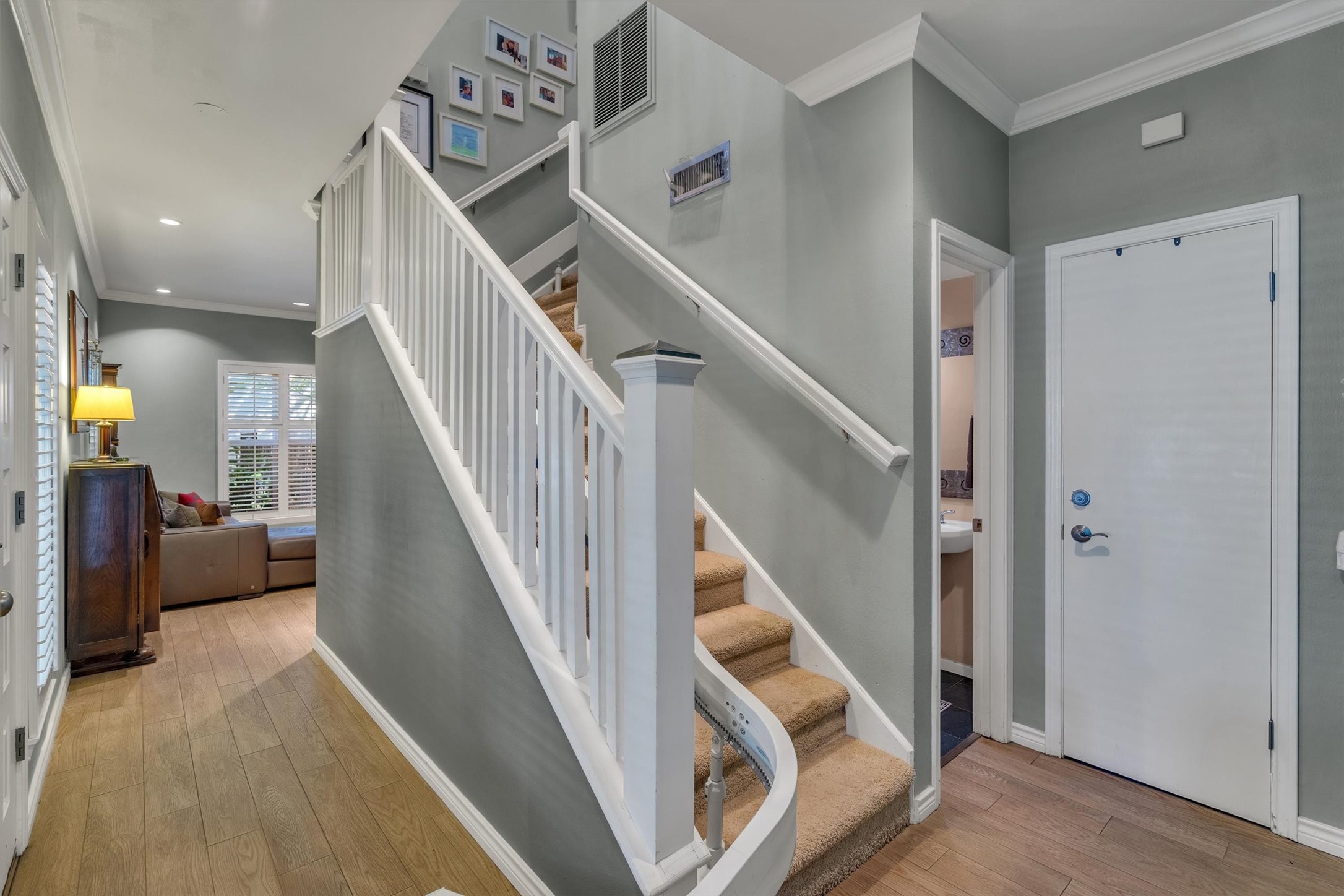 3308 Hawthorne Avenue