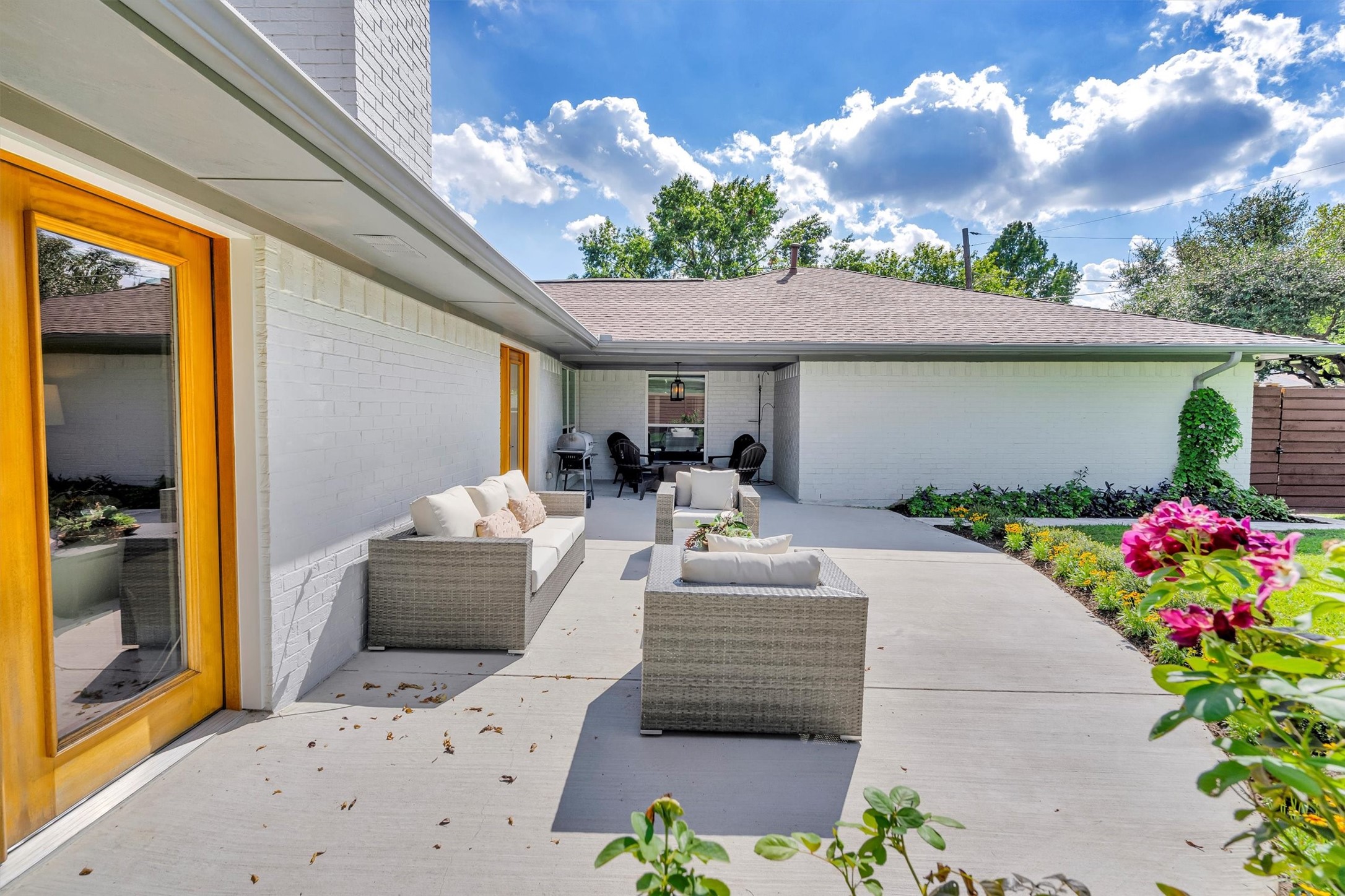 10717 Cox Lane