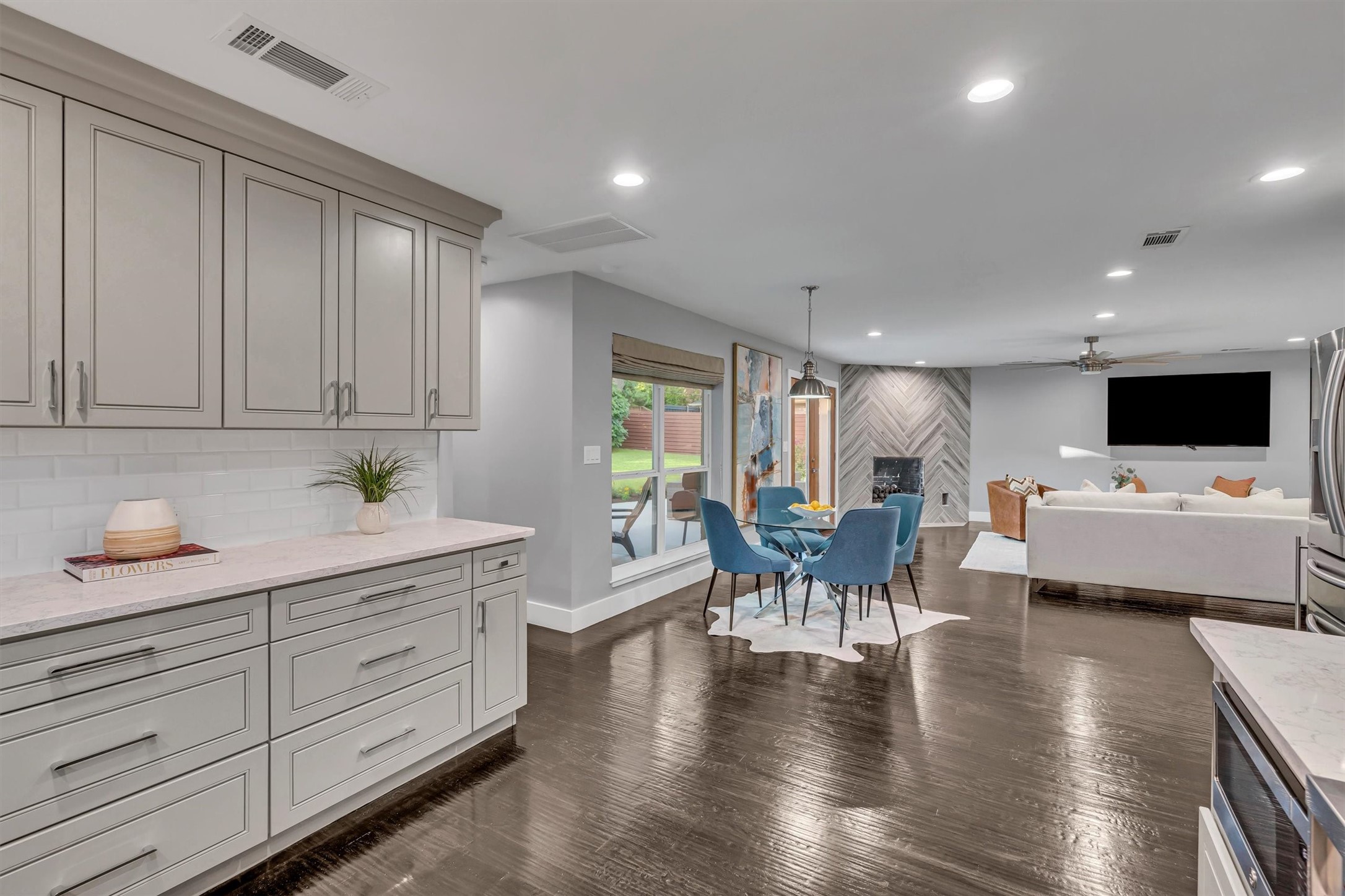 10717 Cox Lane