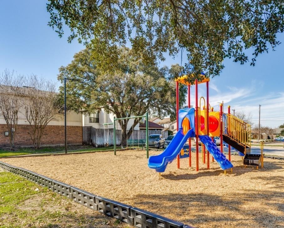 2957 Antares Circle