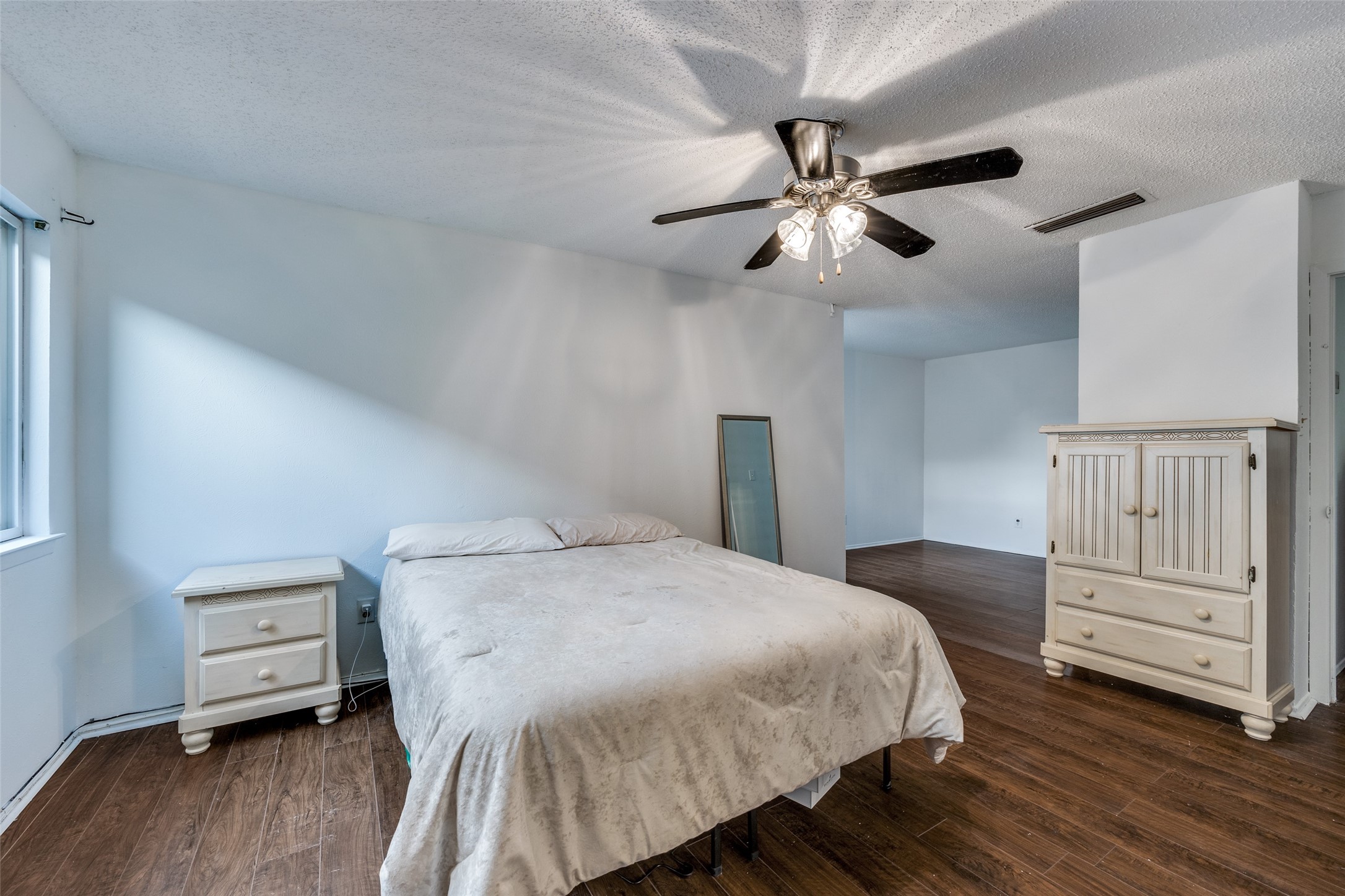 2957 Antares Circle