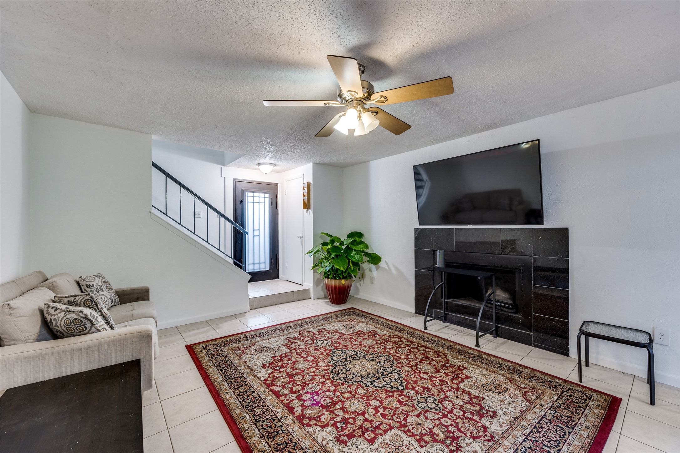 2957 Antares Circle