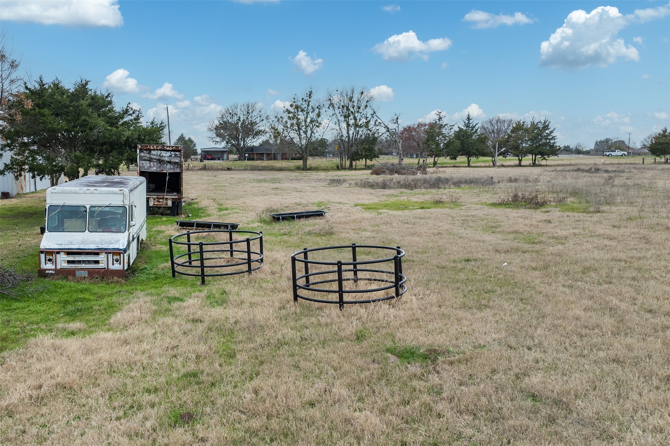 10811 Fm 1836