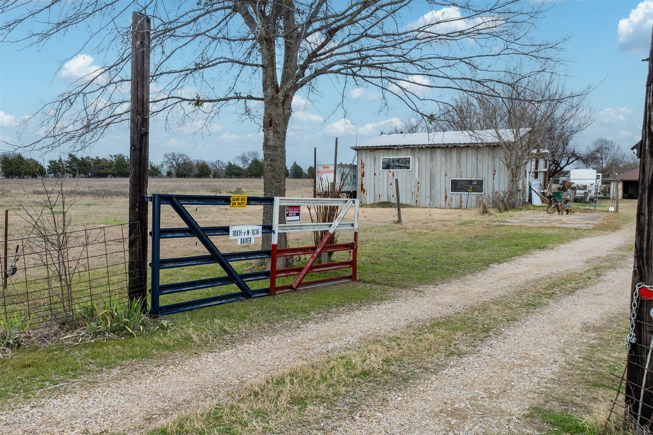 10811 Fm 1836