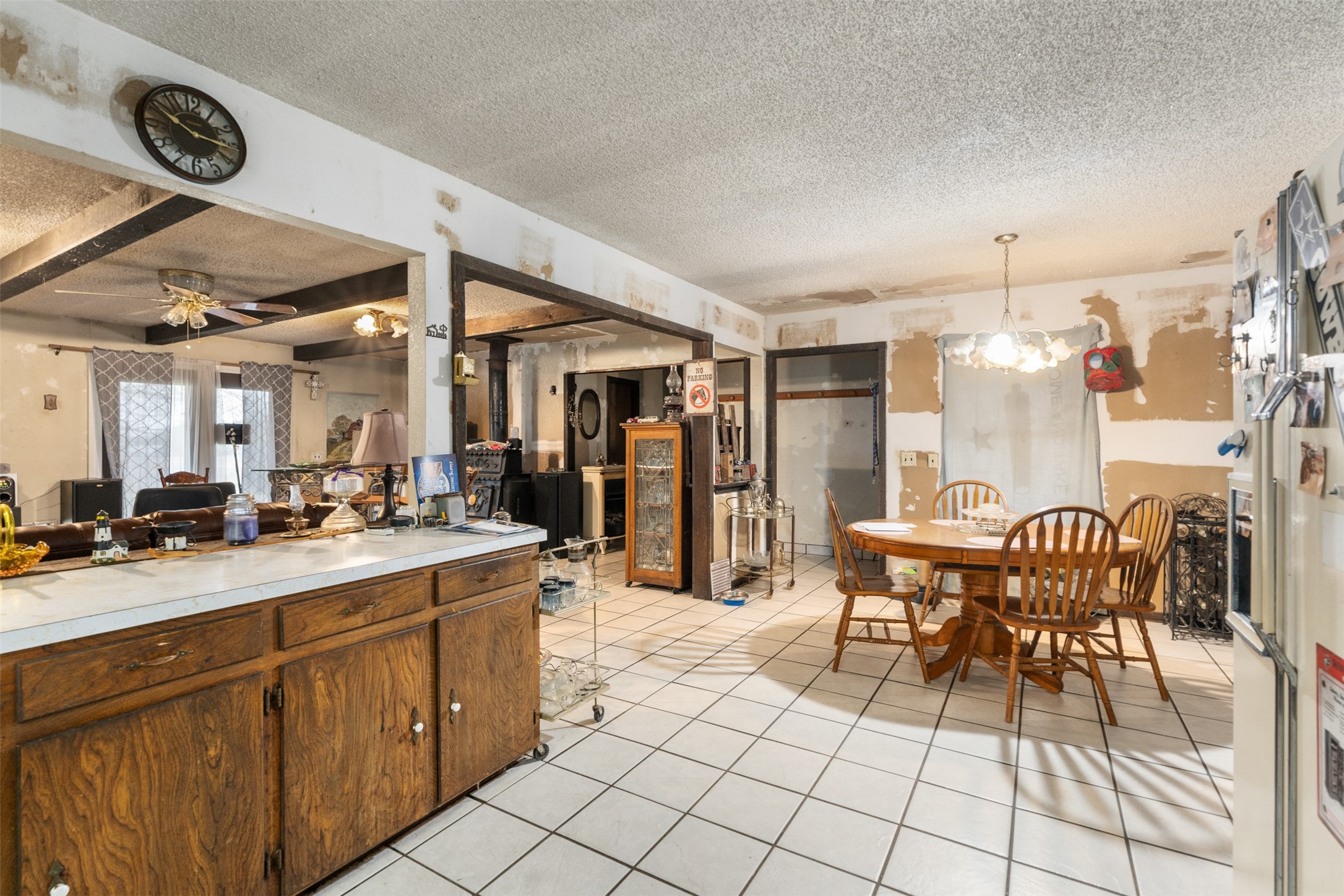 10811 Fm 1836
