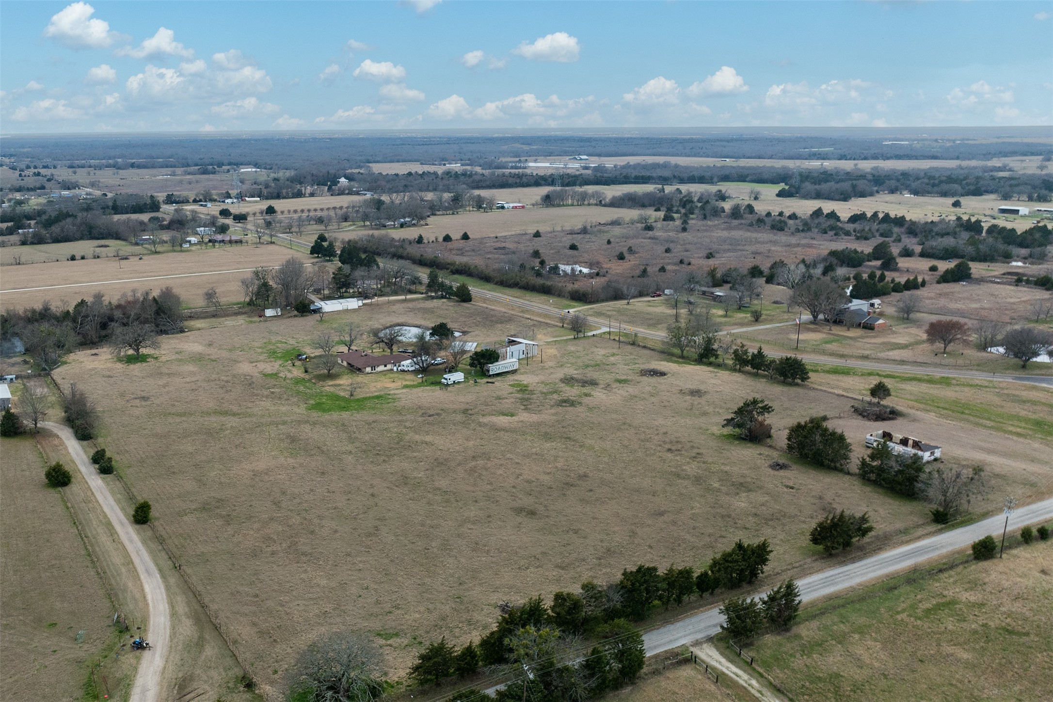 10811 Fm 1836