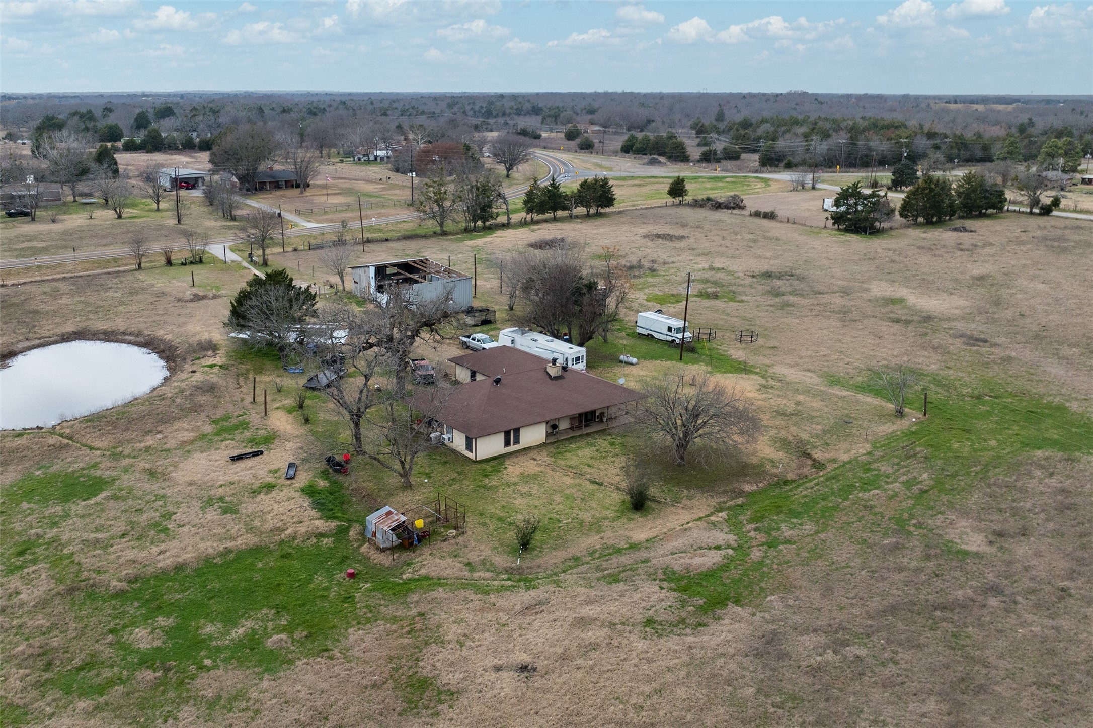 10811 Fm 1836