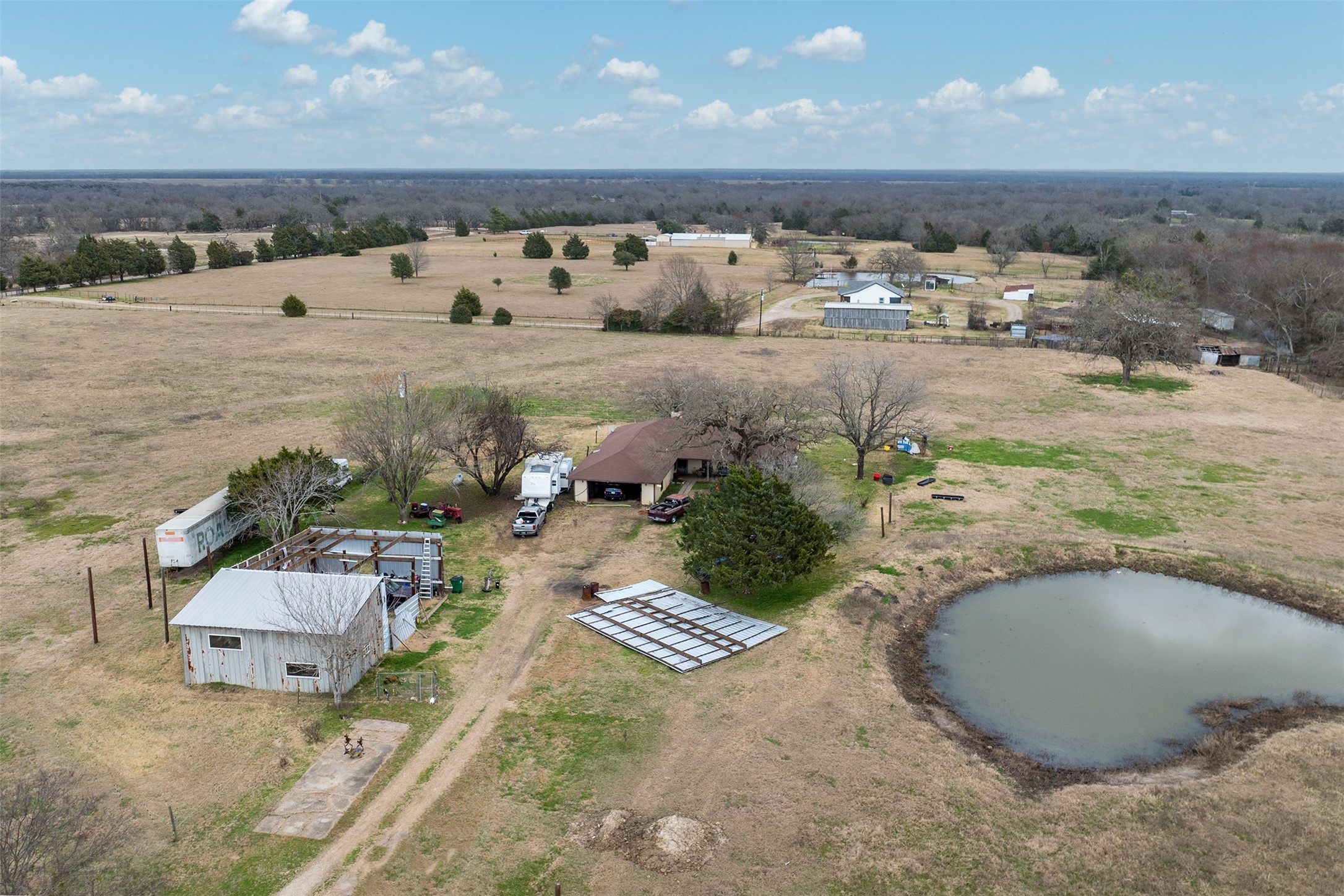 10811 Fm 1836