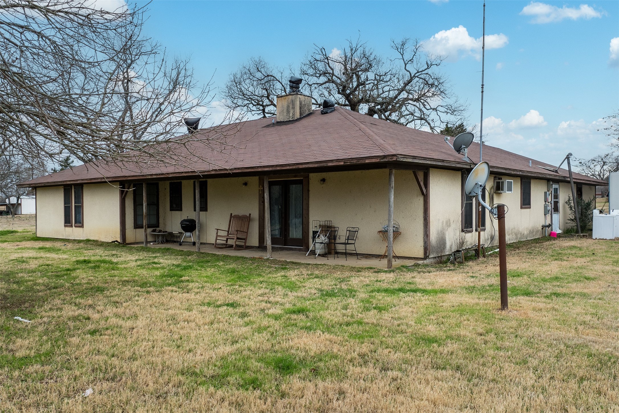 10811 Fm 1836