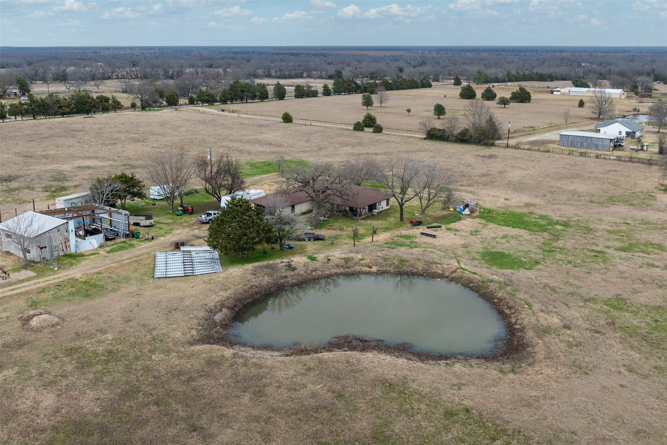 10811 Fm 1836