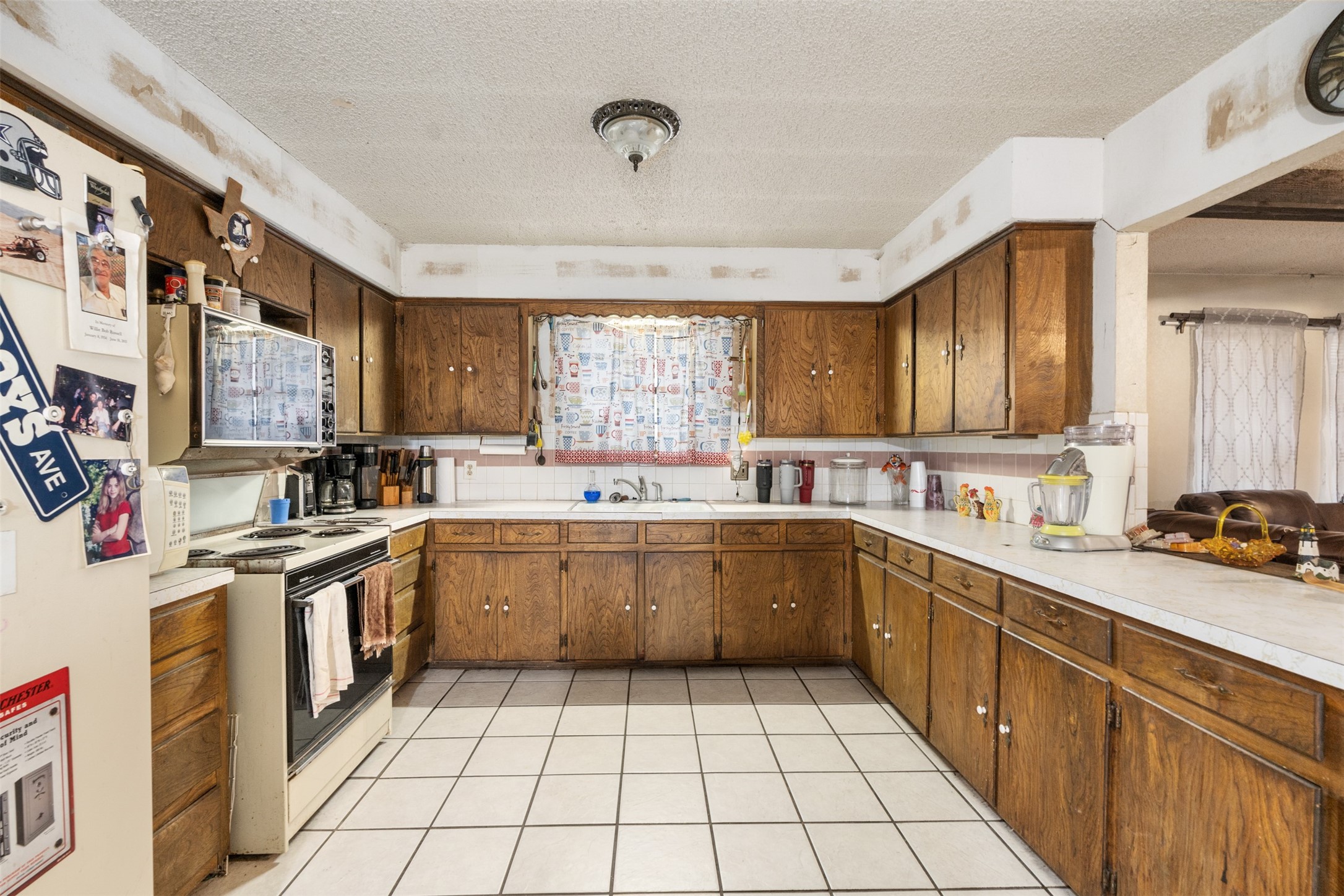 10811 Fm 1836