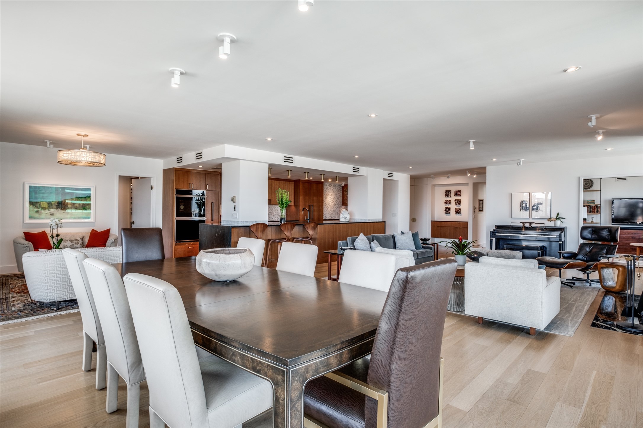 3310 Fairmount Street P2B