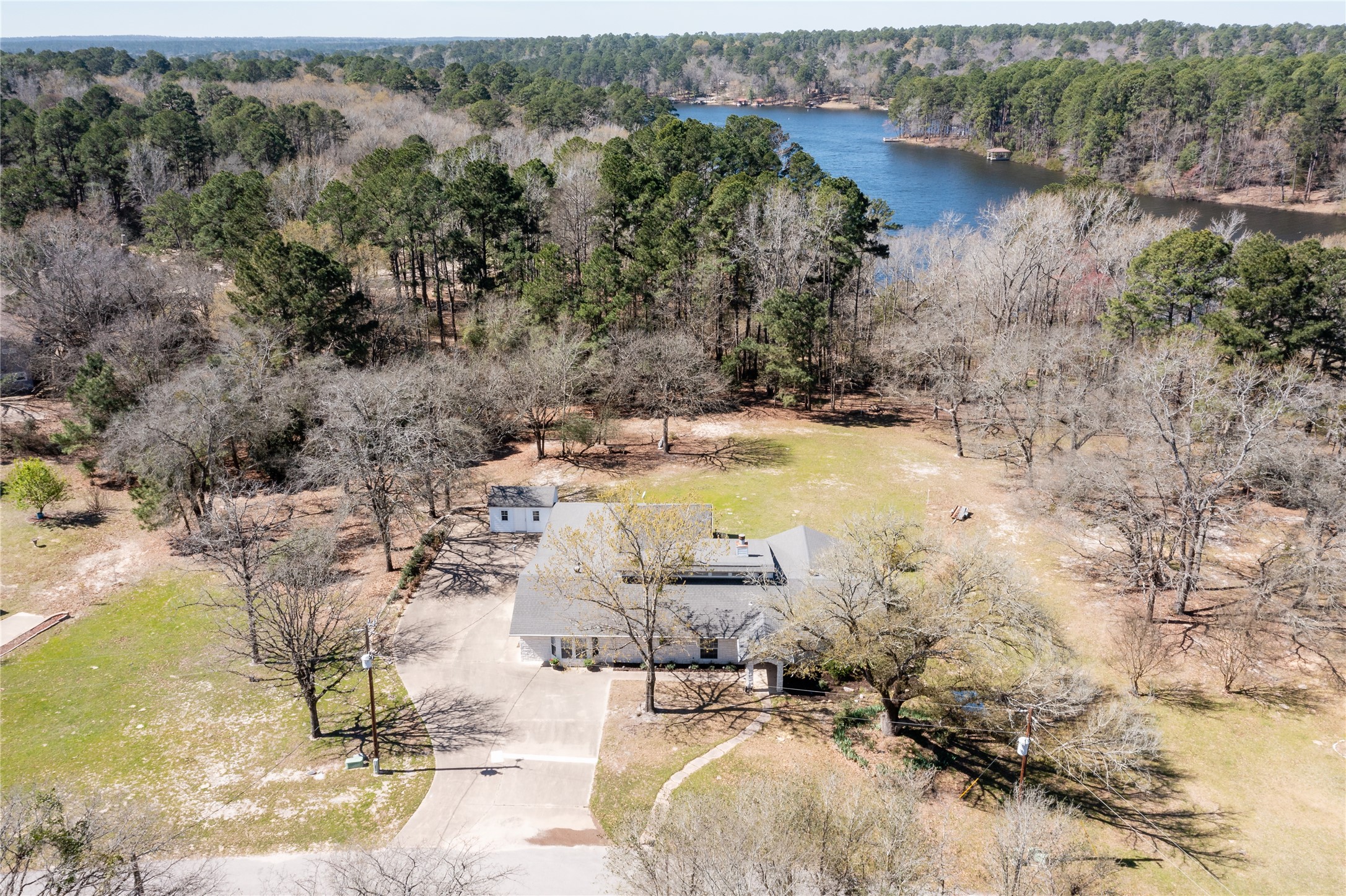 141 Llano Bend