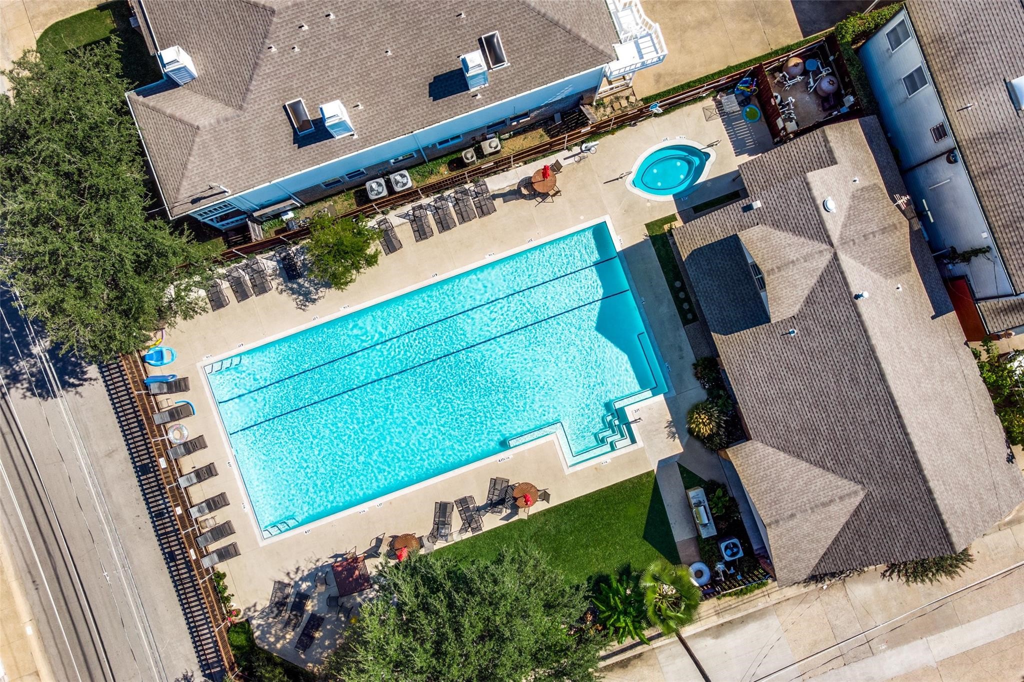 928 Pavillion Street