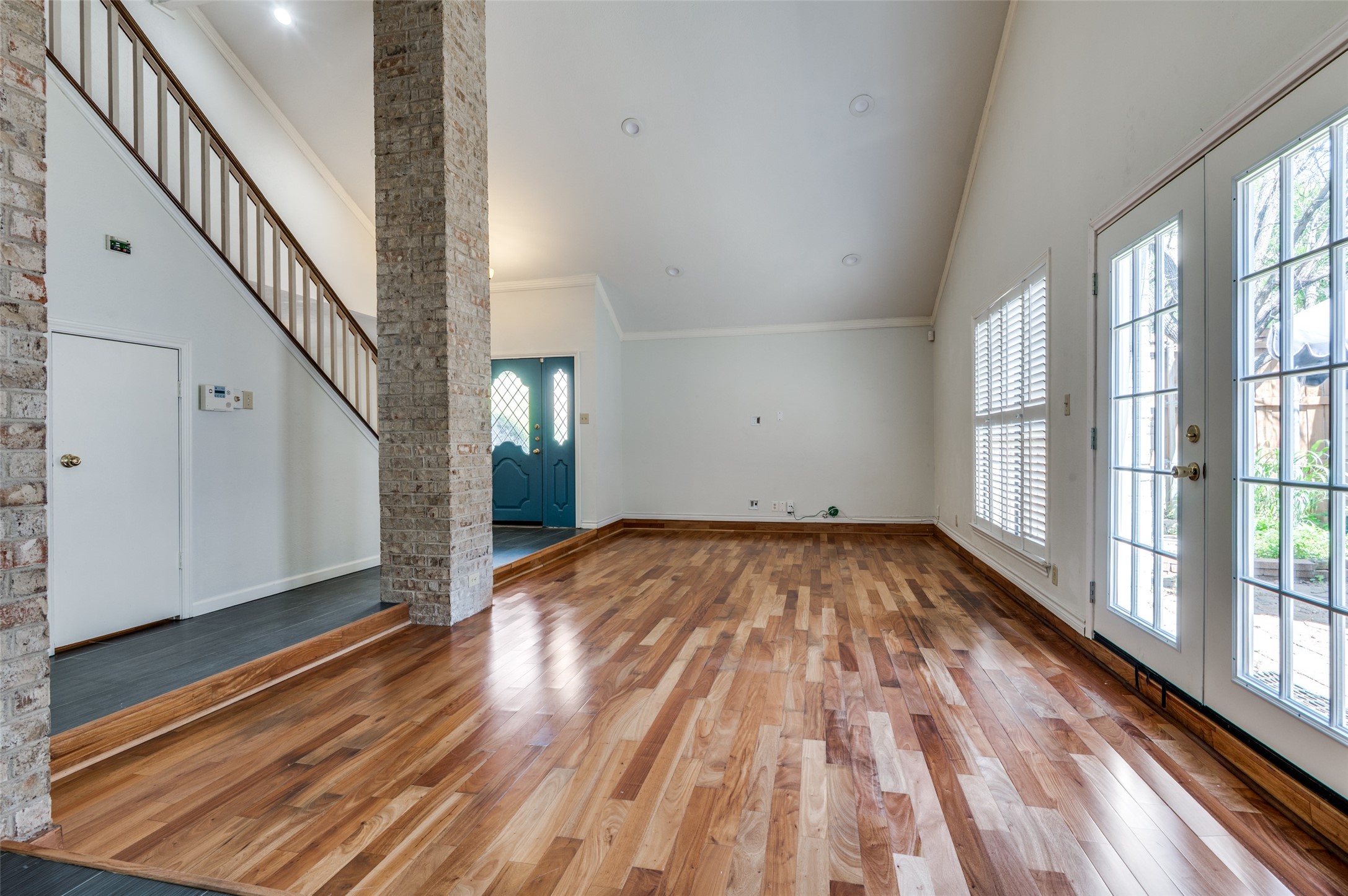 928 Pavillion Street