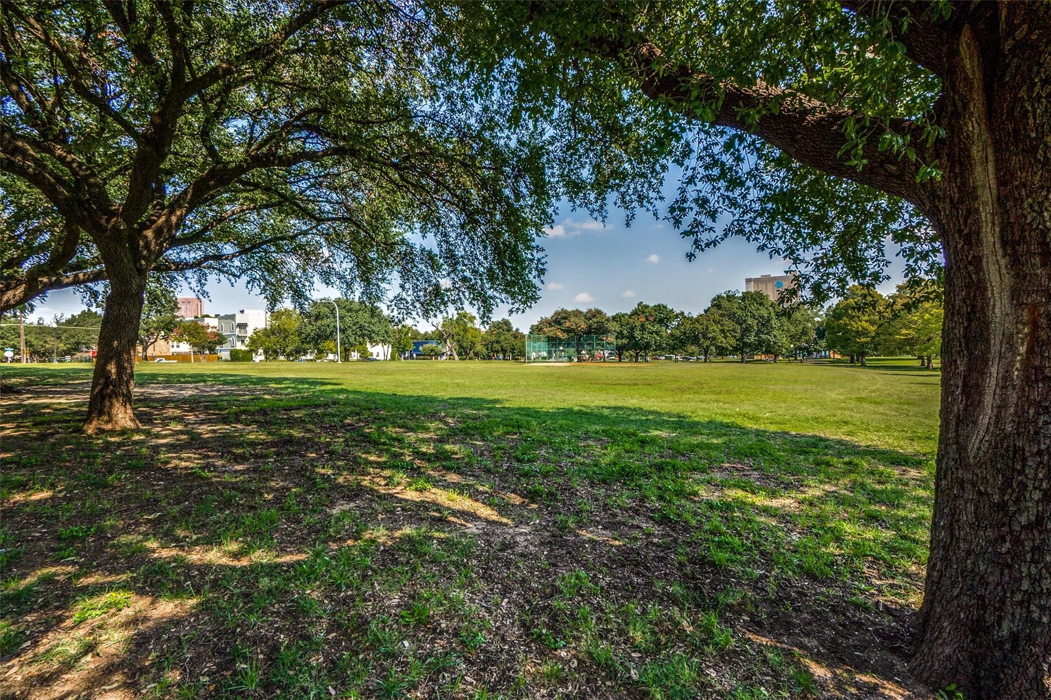 928 Pavillion Street