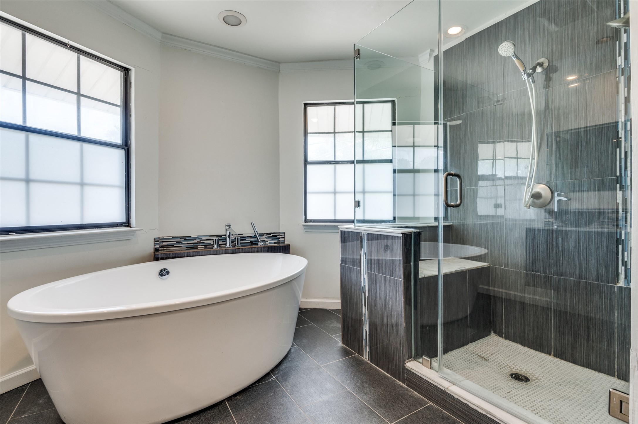 928 Pavillion Street