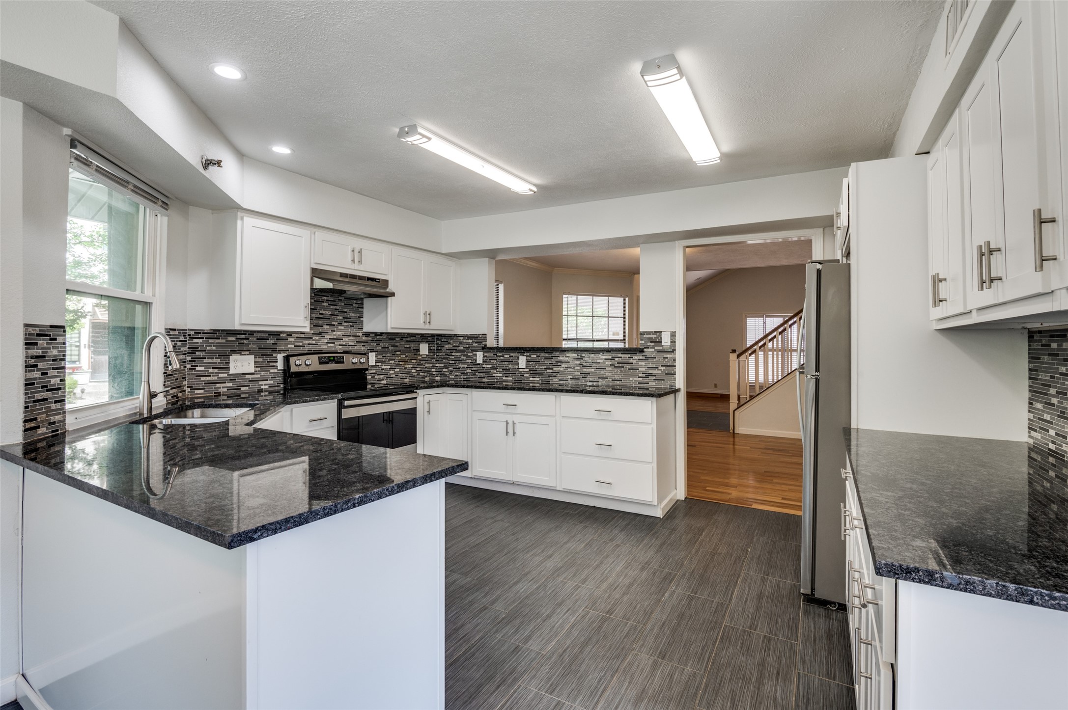 928 Pavillion Street