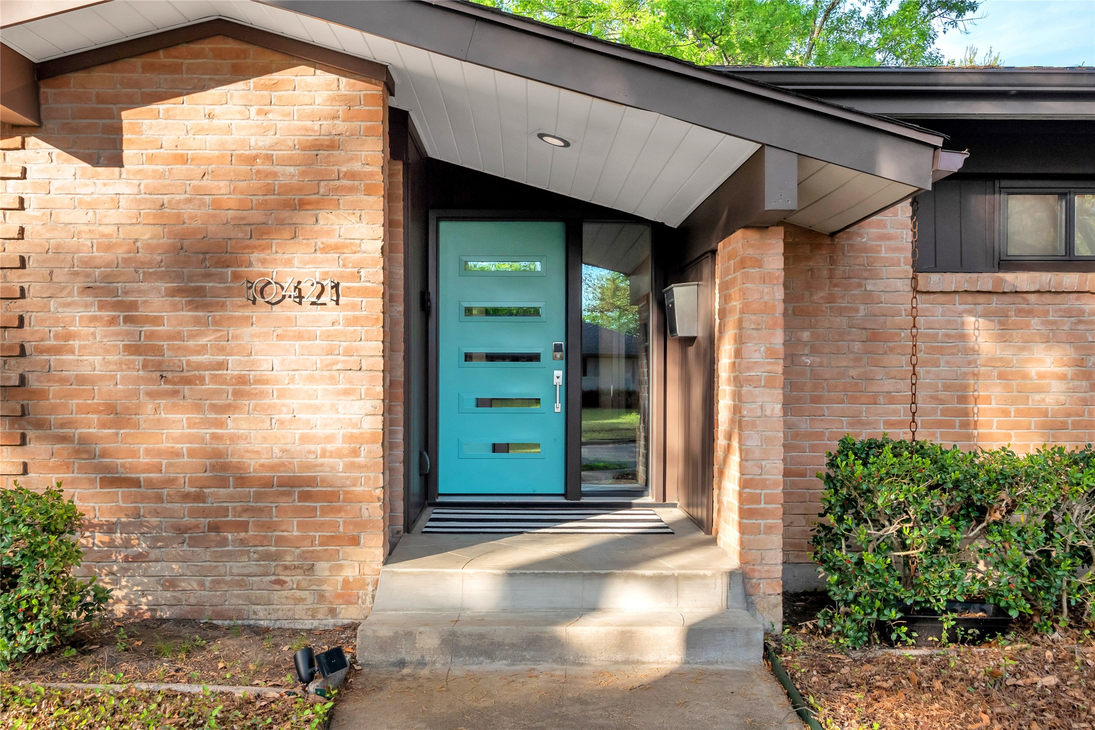 10421 Silverock Drive