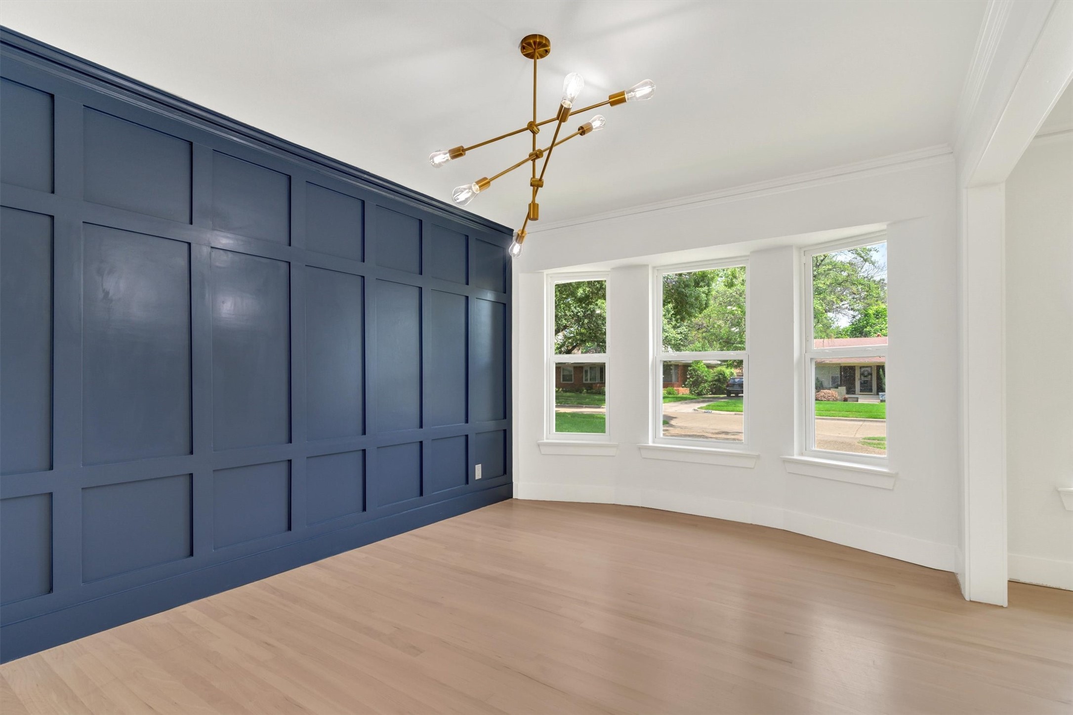6426 Glennox Ln