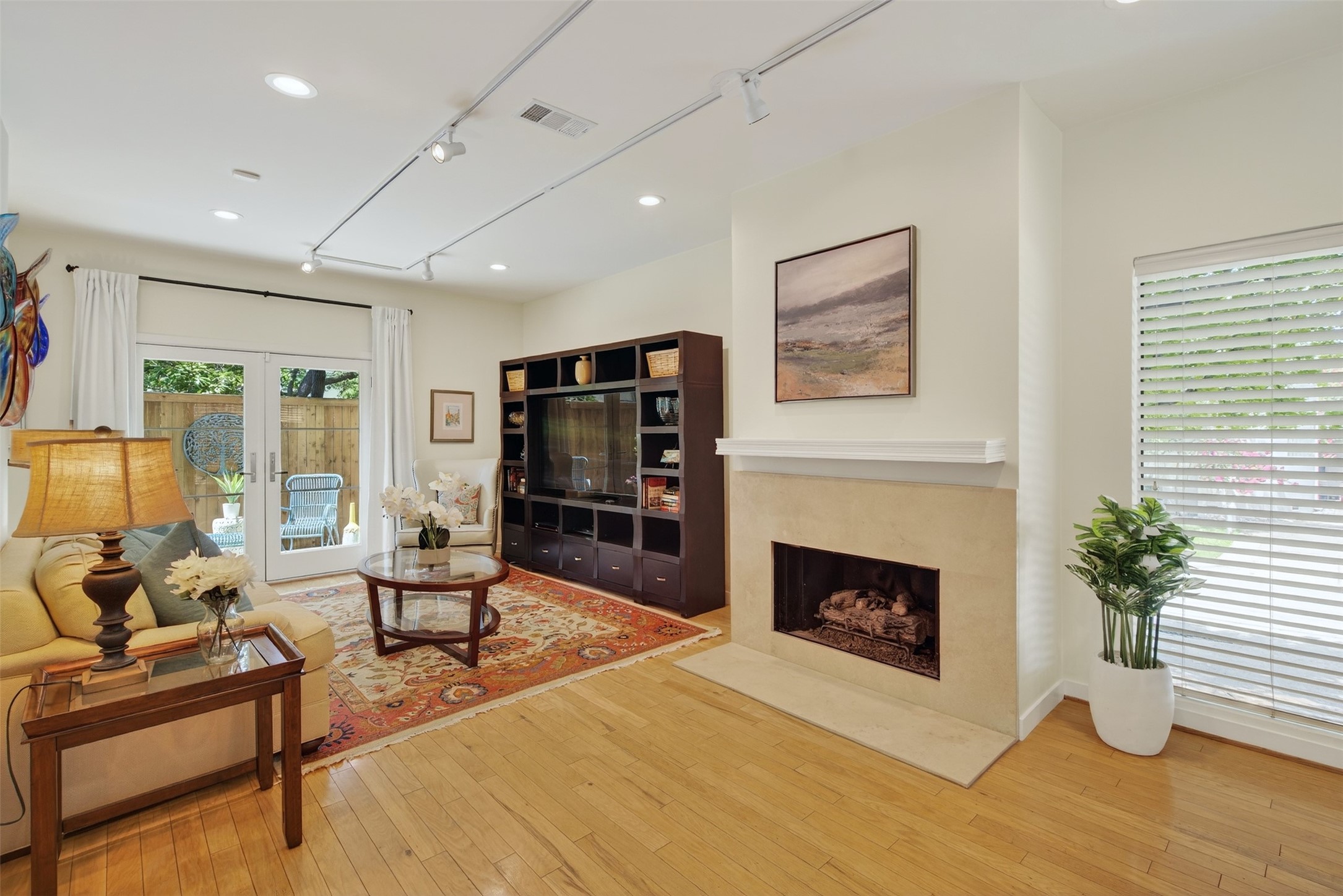 4242 Travis Street 107