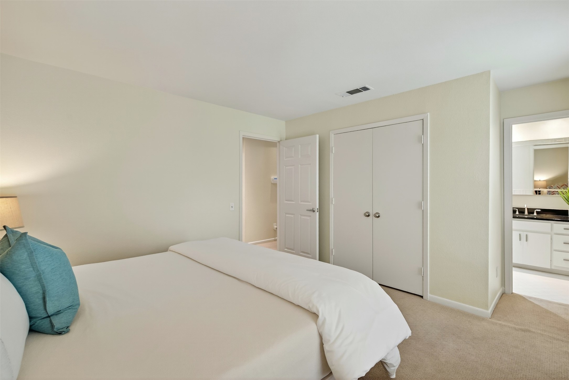 4242 Travis Street 107