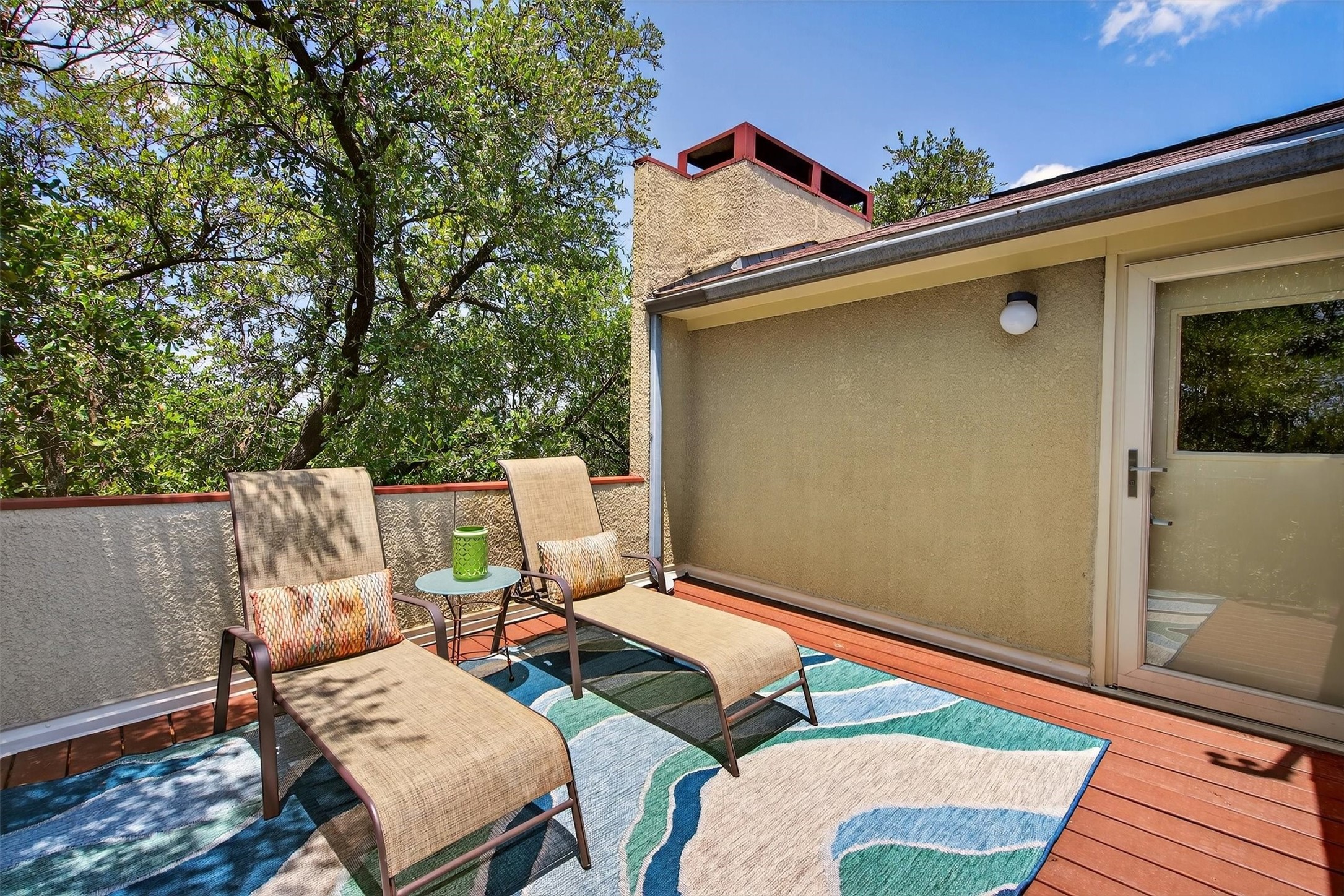 4242 Travis Street 107