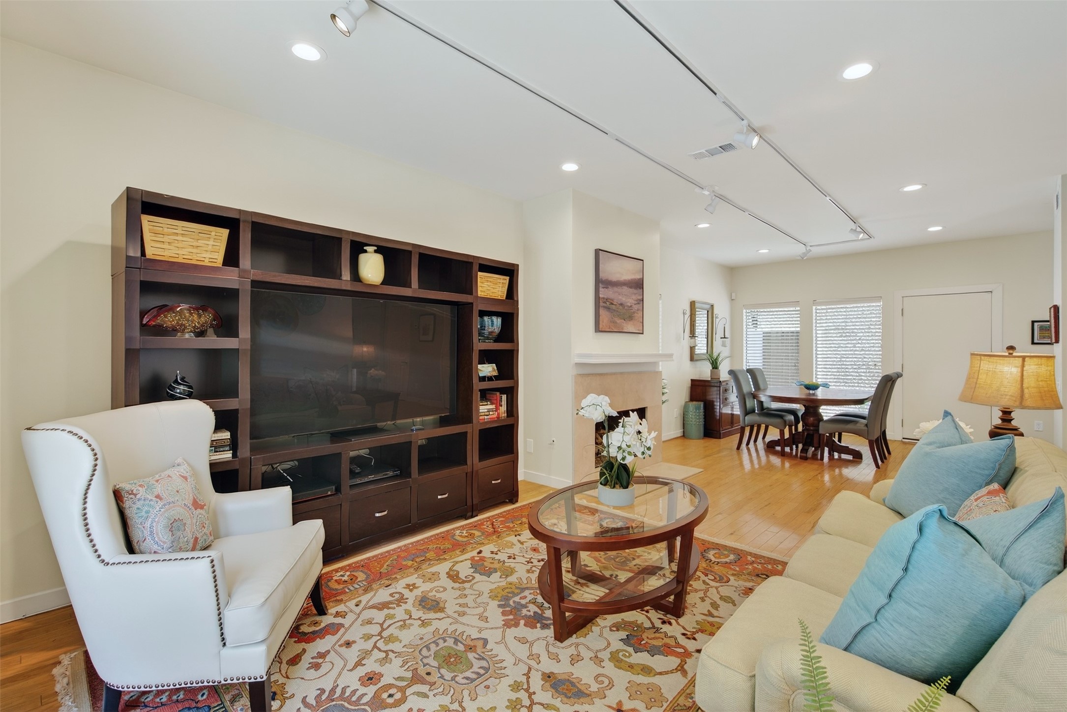 4242 Travis Street 107