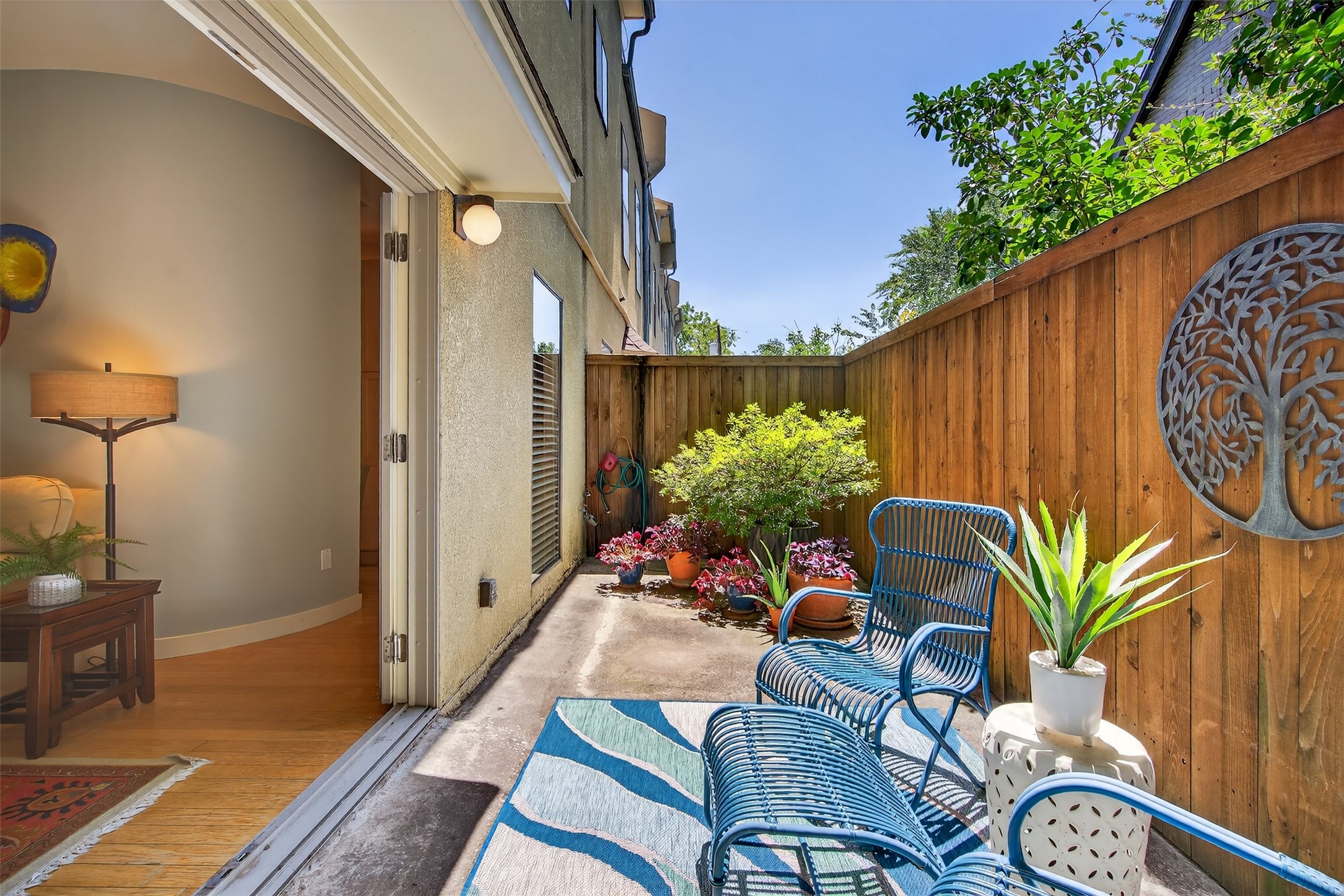 4242 Travis Street 107