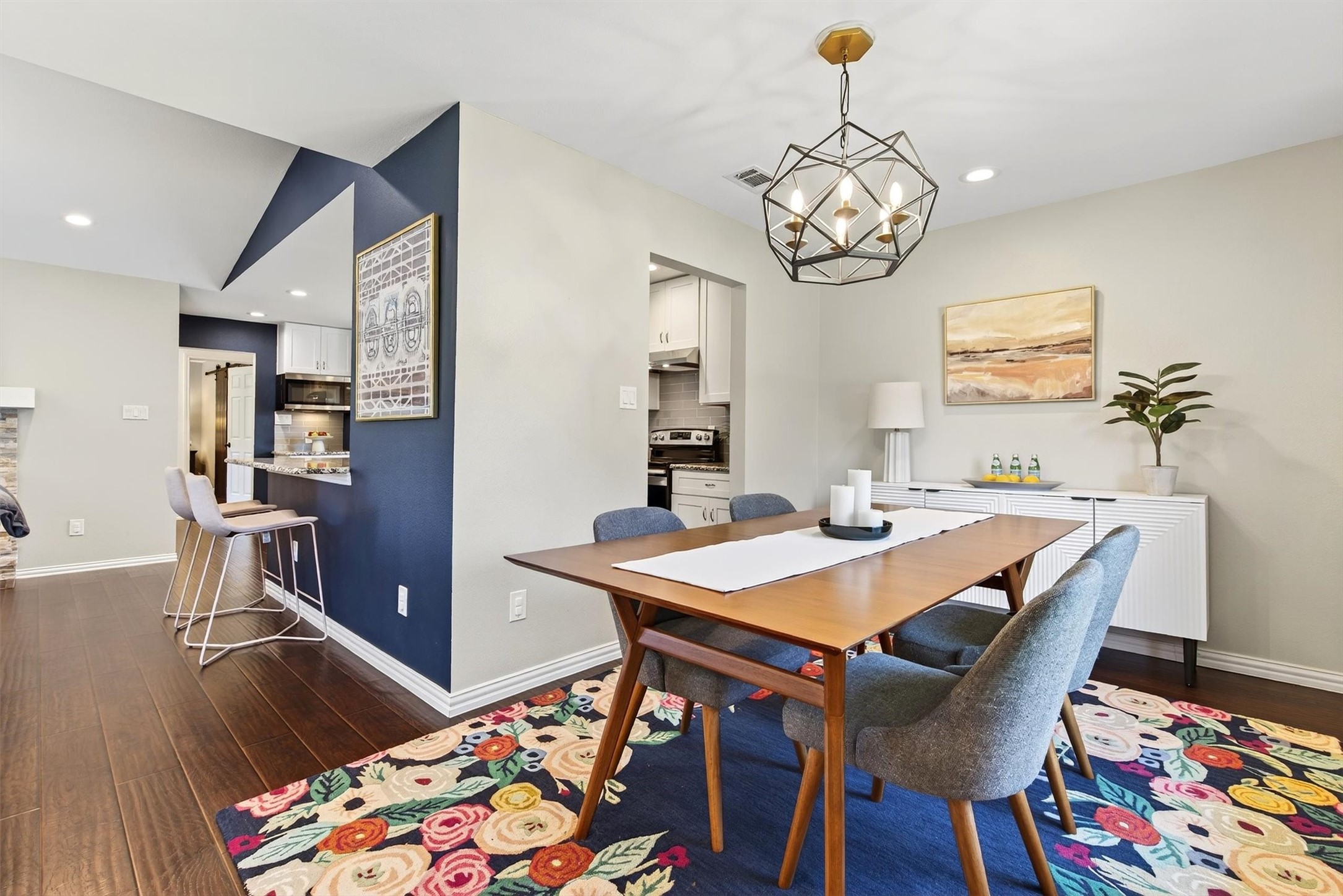 3352 Leahy Drive