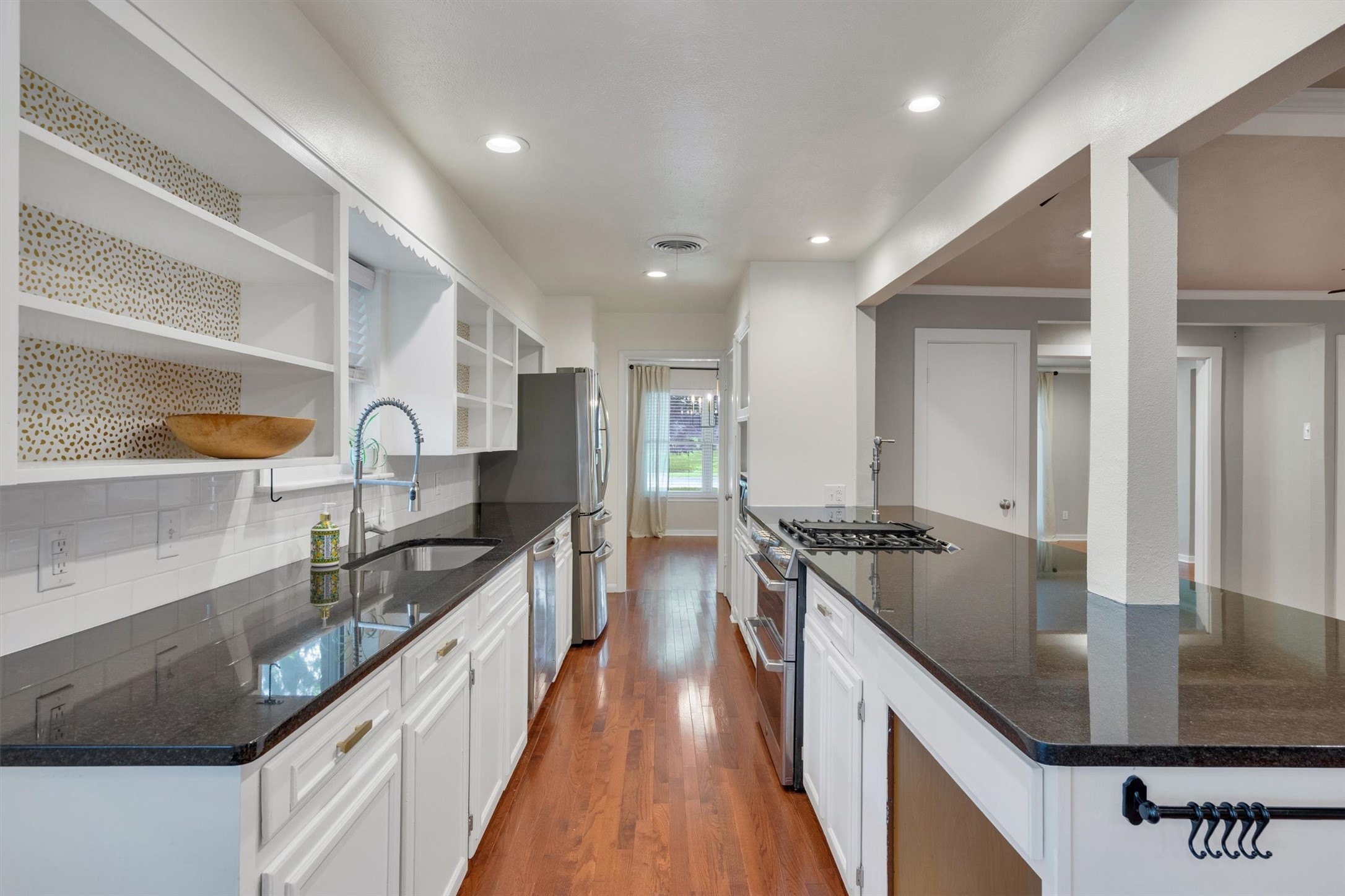 9856 Shoreview Road