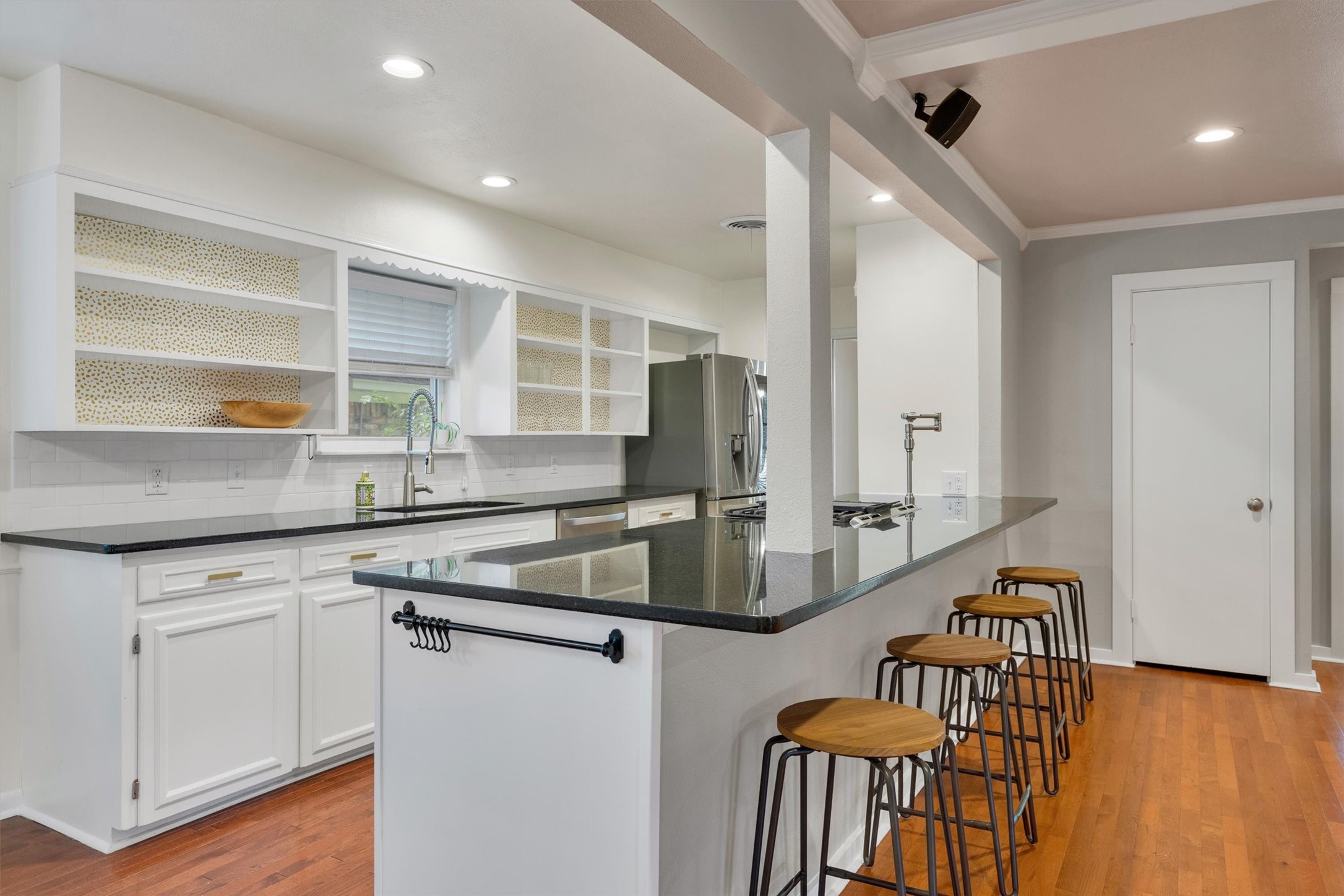 9856 Shoreview Road
