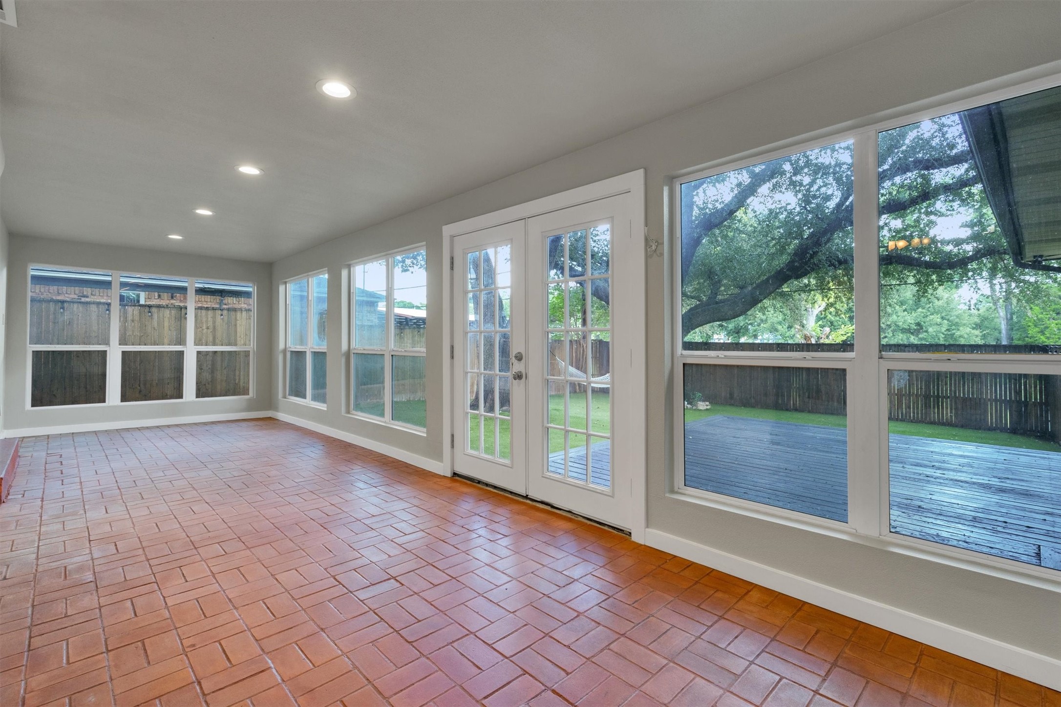 9856 Shoreview Road