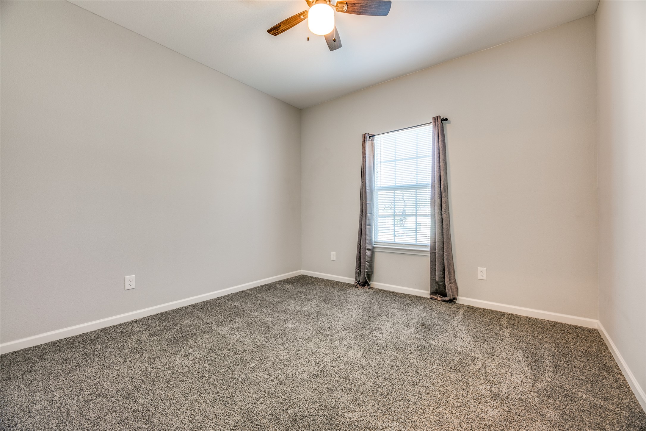 1253 Cedar Haven Avenue