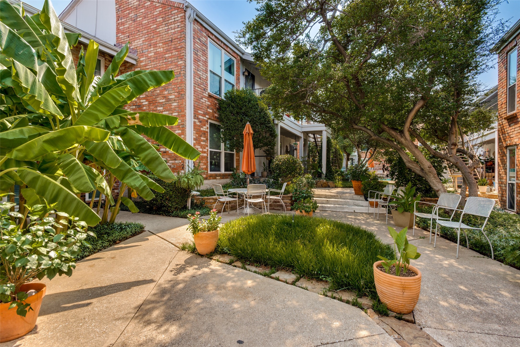 4317 Hartford Street 112