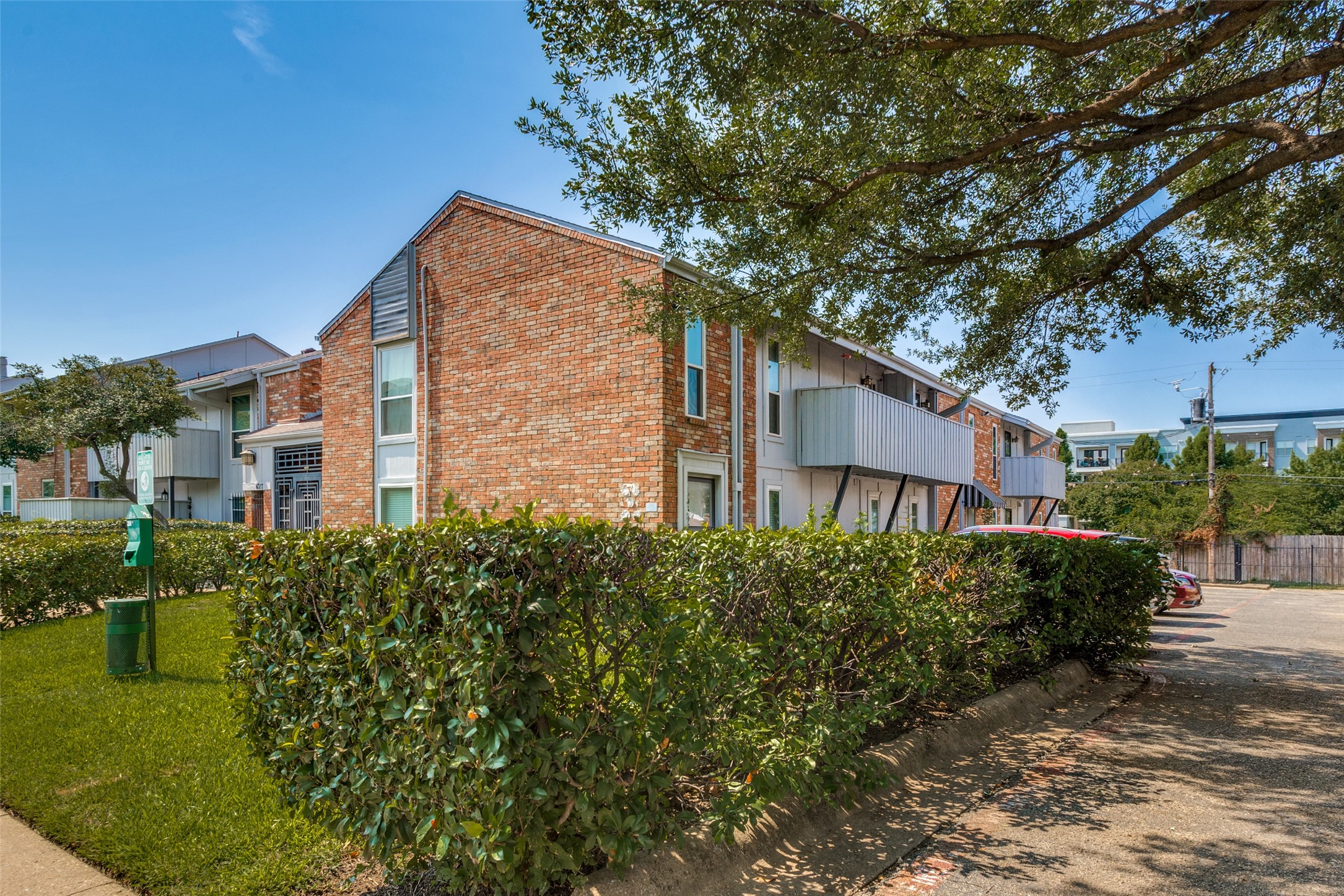 4317 Hartford Street 112