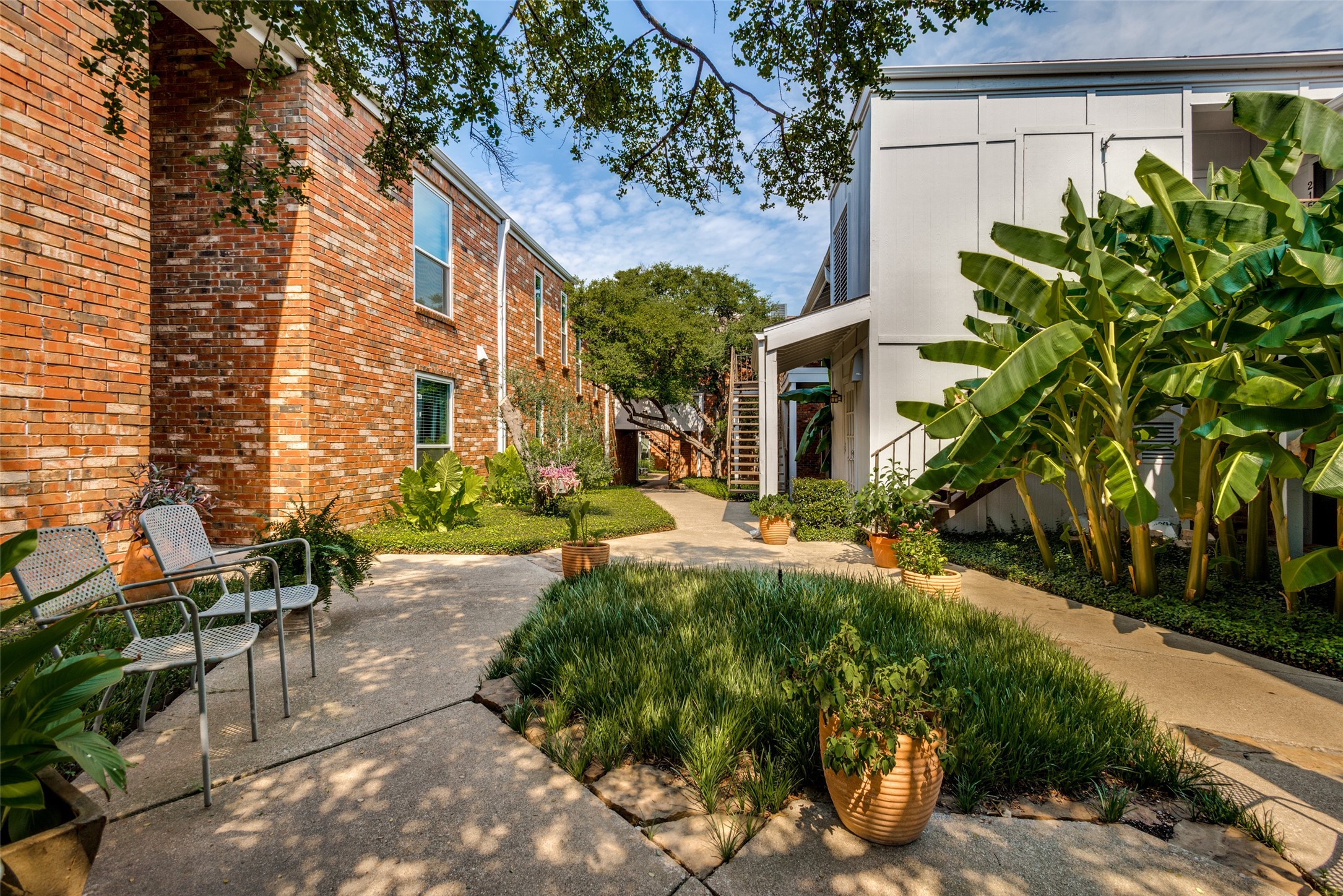 4317 Hartford Street 112