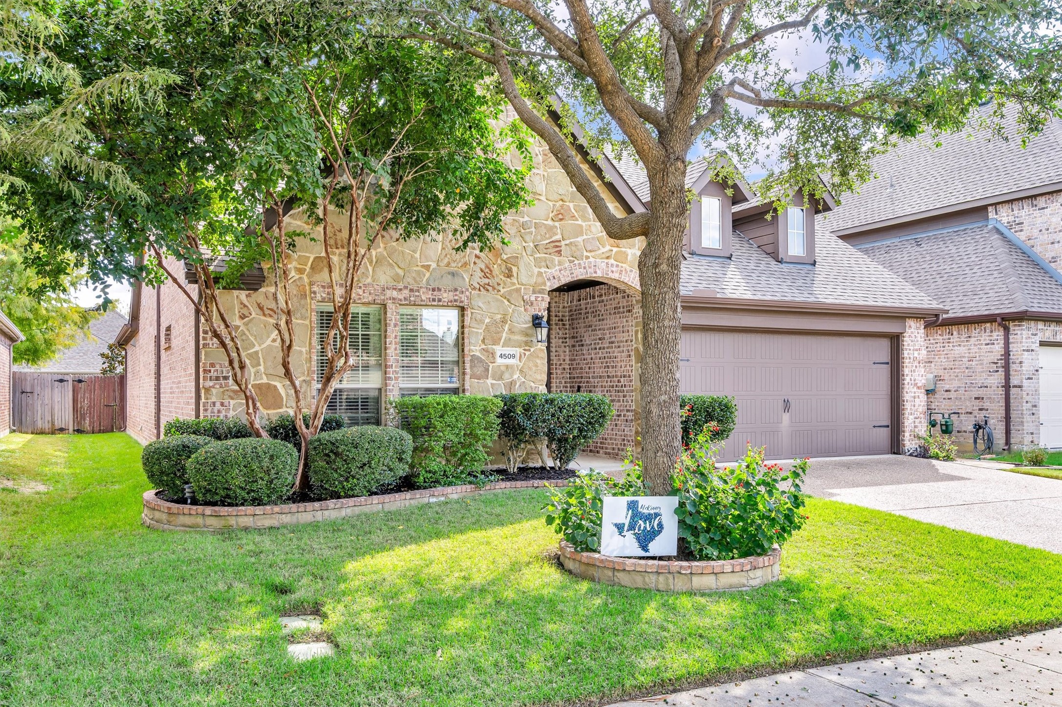 4509 Moonlight Drive