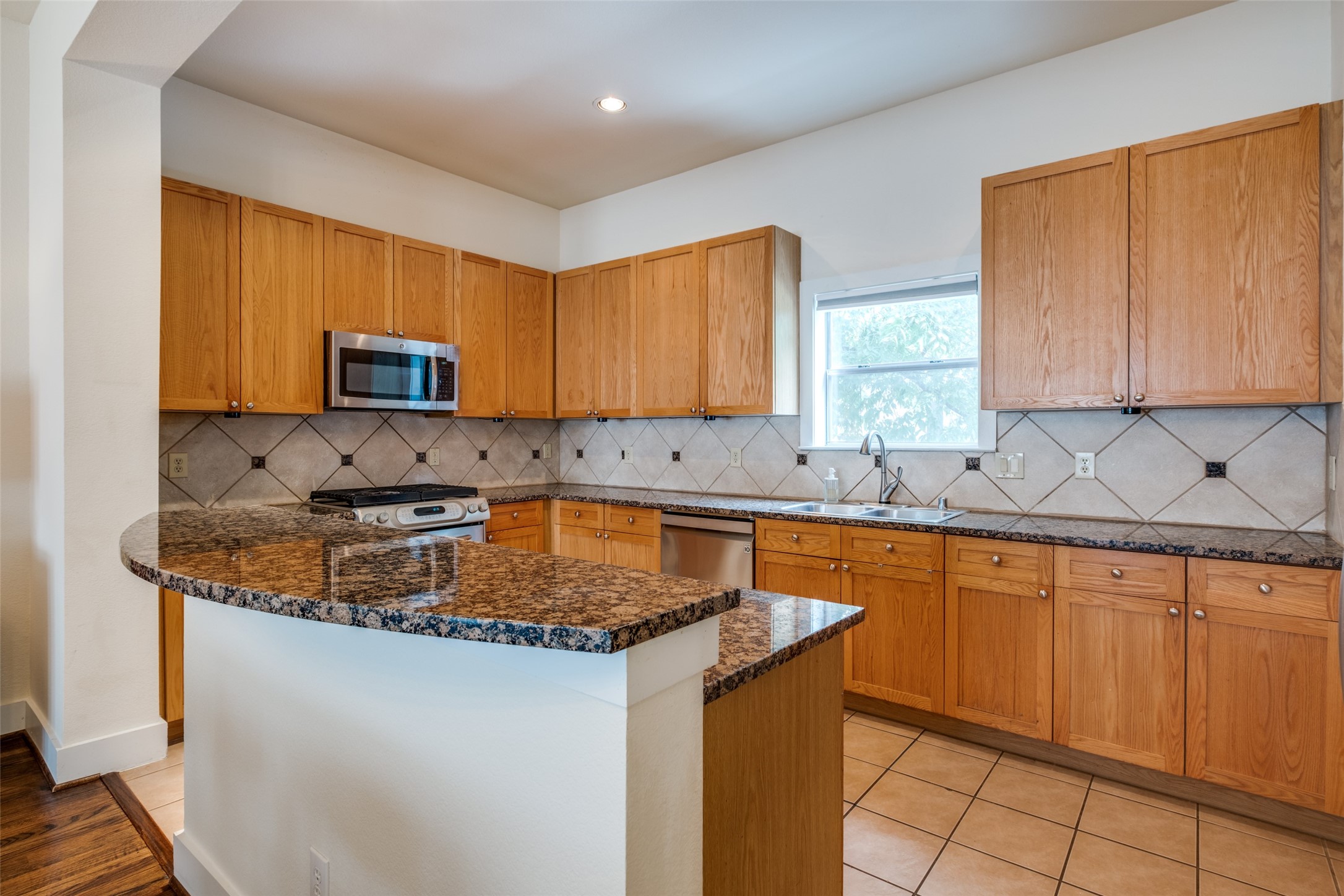 4830 Cedar Springs Road 12