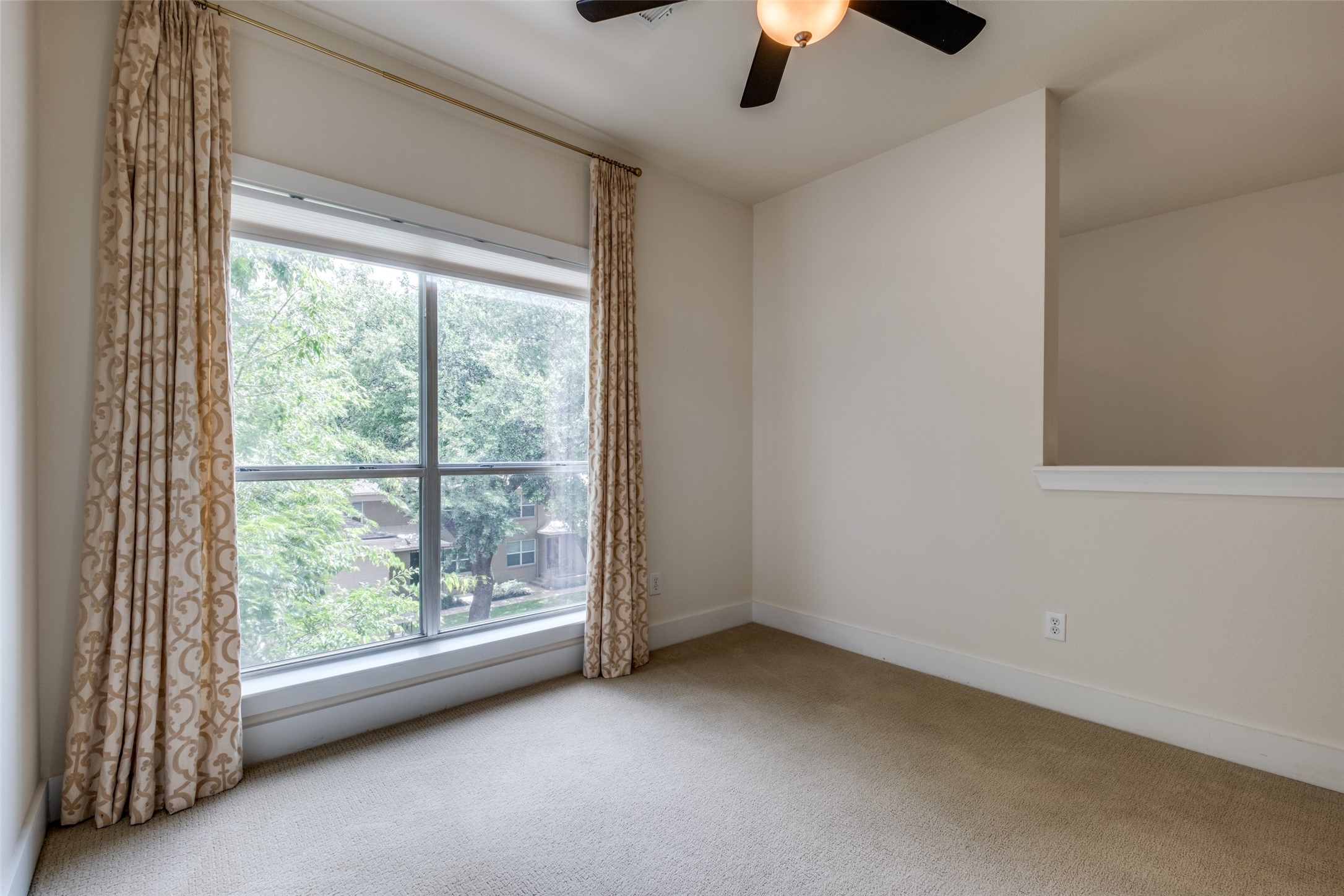 4830 Cedar Springs Road 12