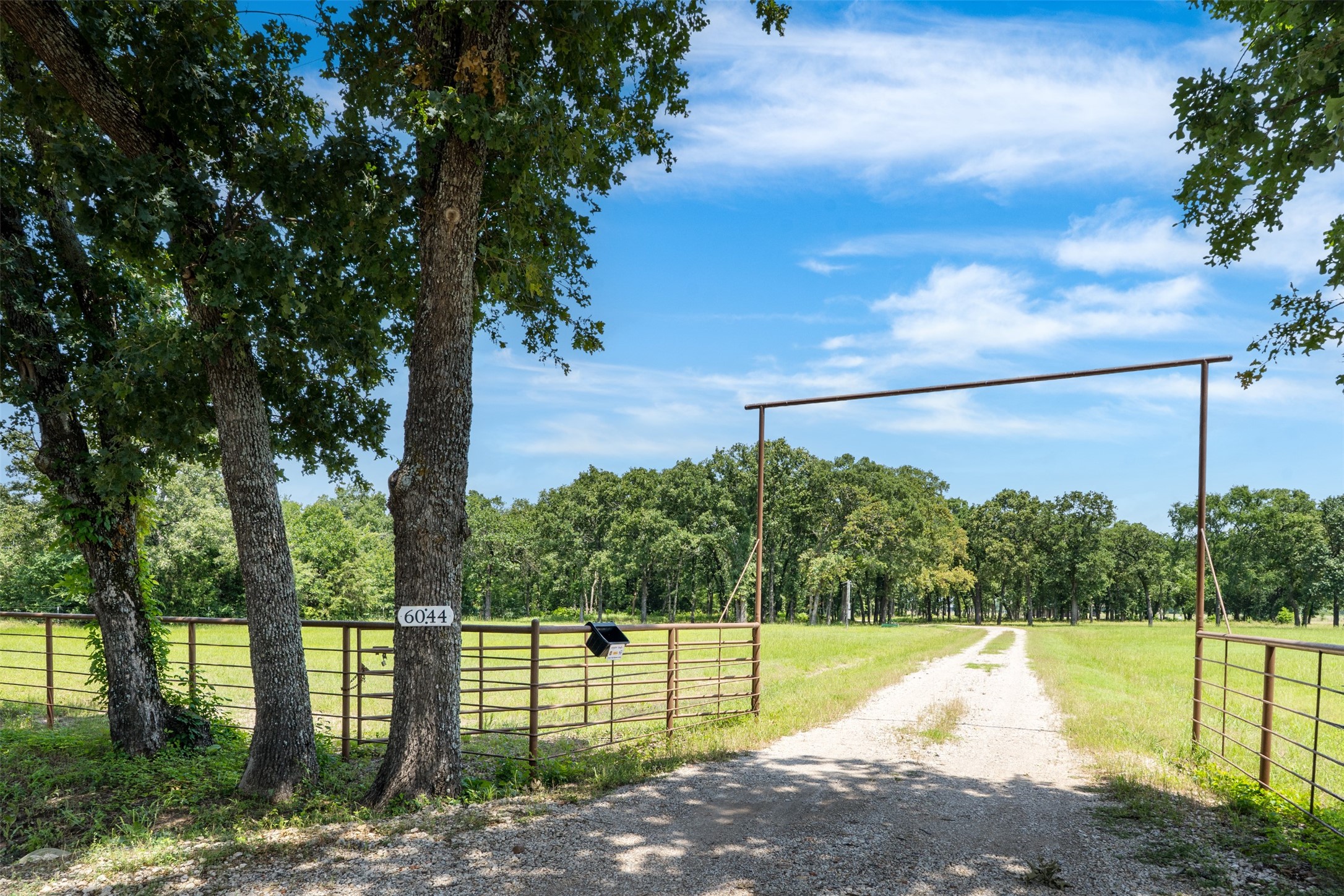 6044 County Road 4068