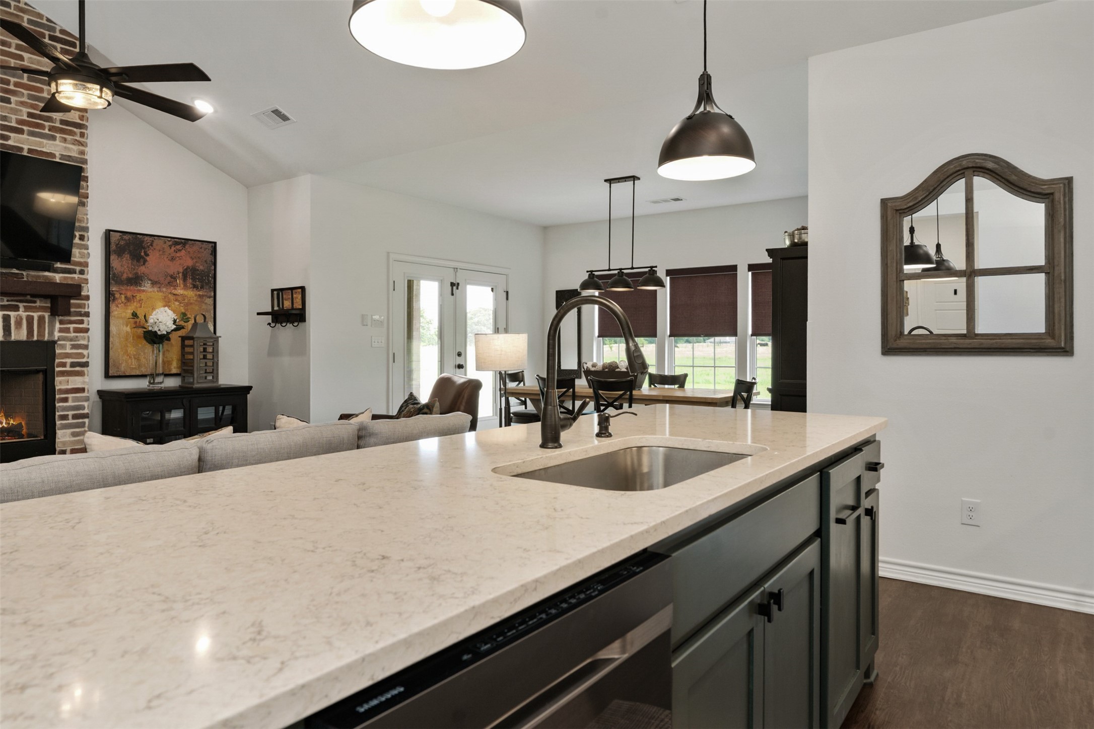 6044 County Road 4068