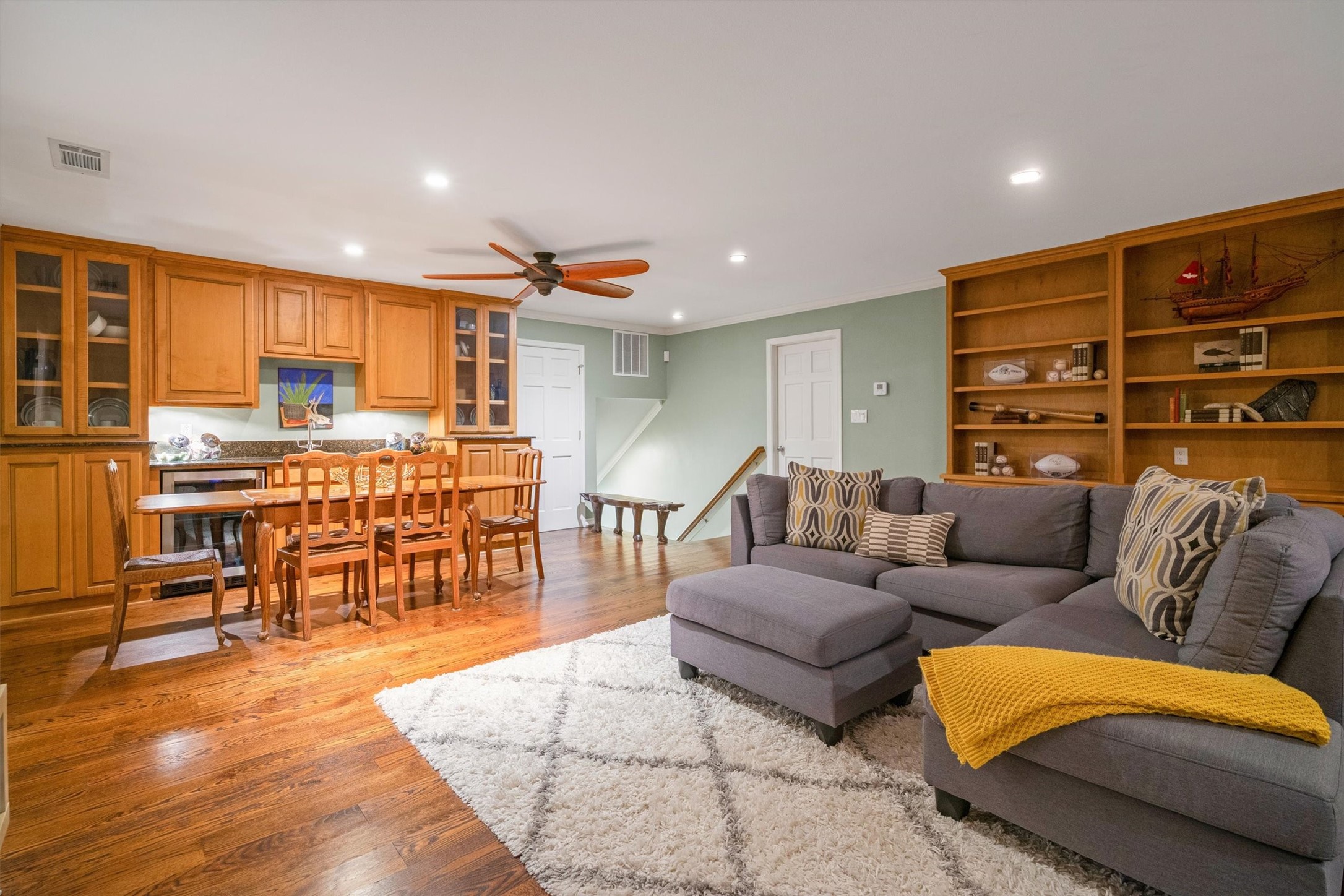 7140 Spring Valley Road