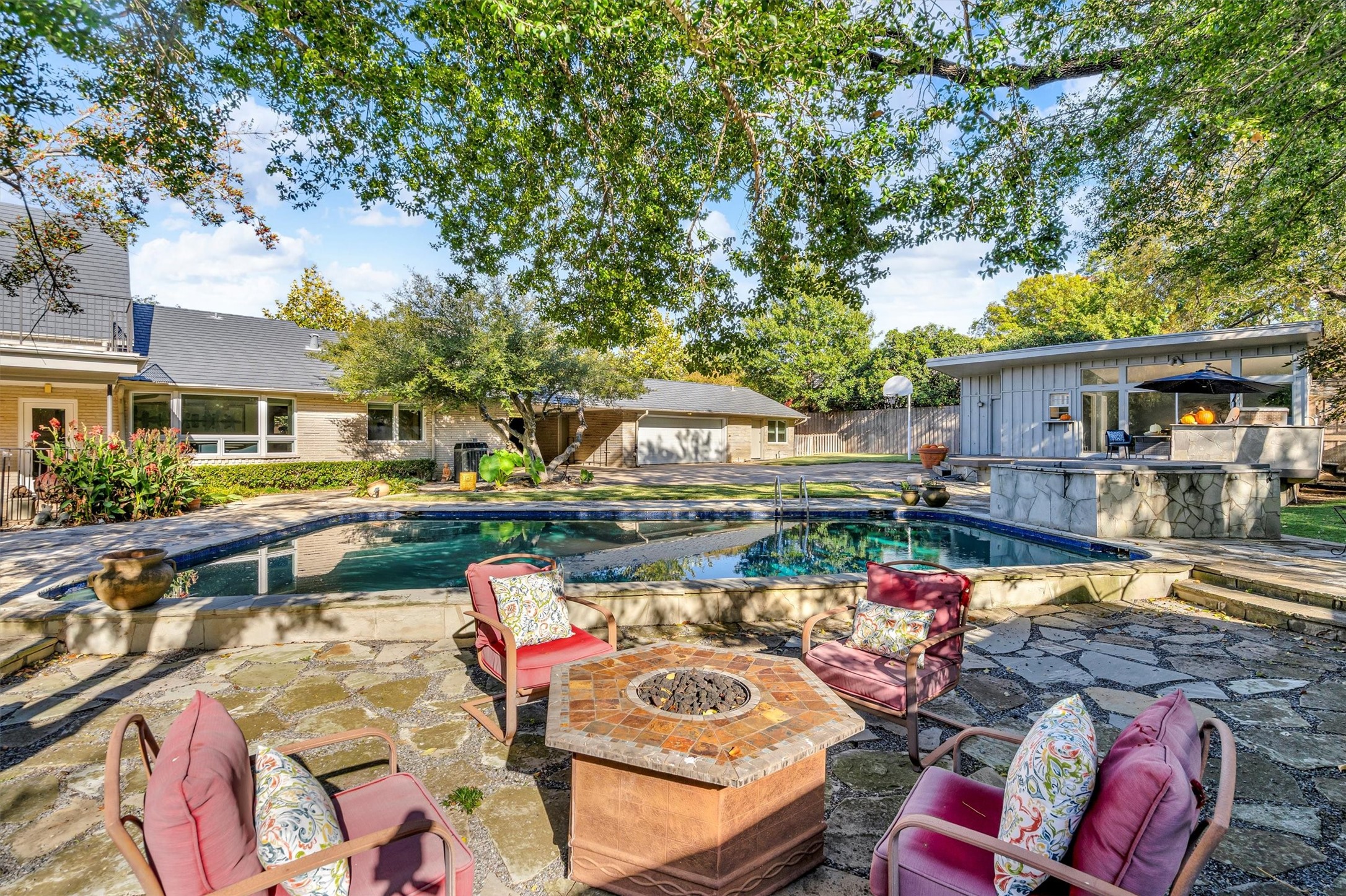 7140 Spring Valley Road