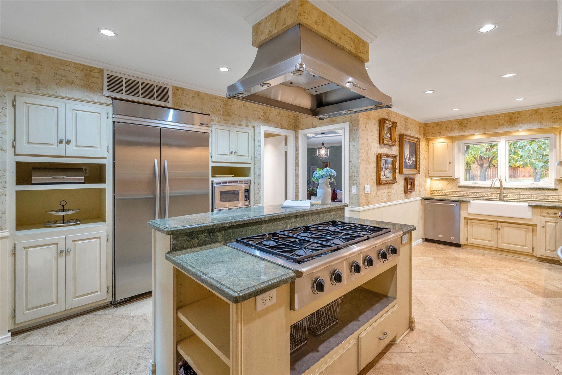 7140 Spring Valley Road