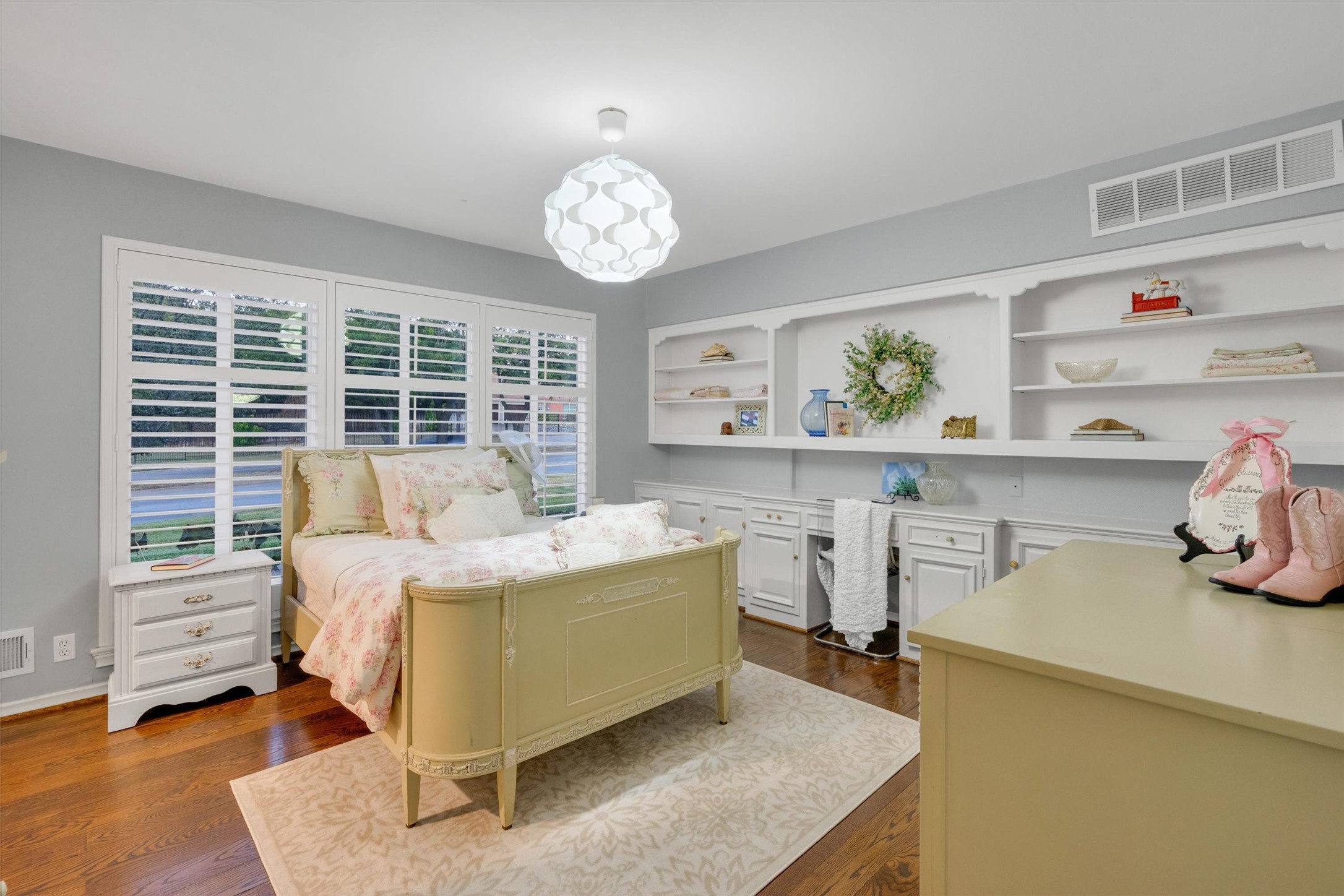 7140 Spring Valley Road