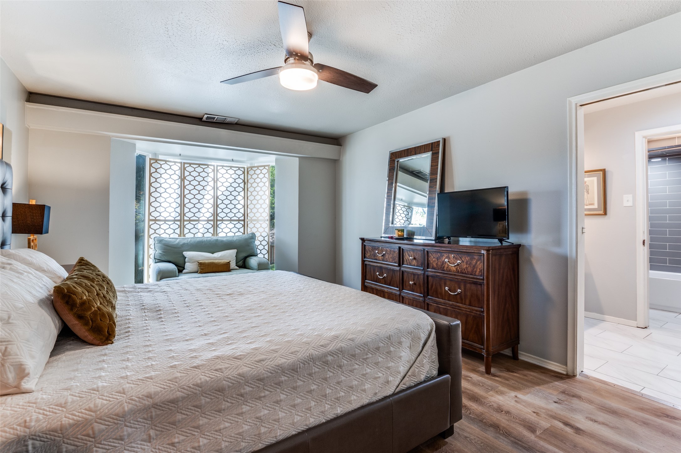 1635 Trailridge Drive