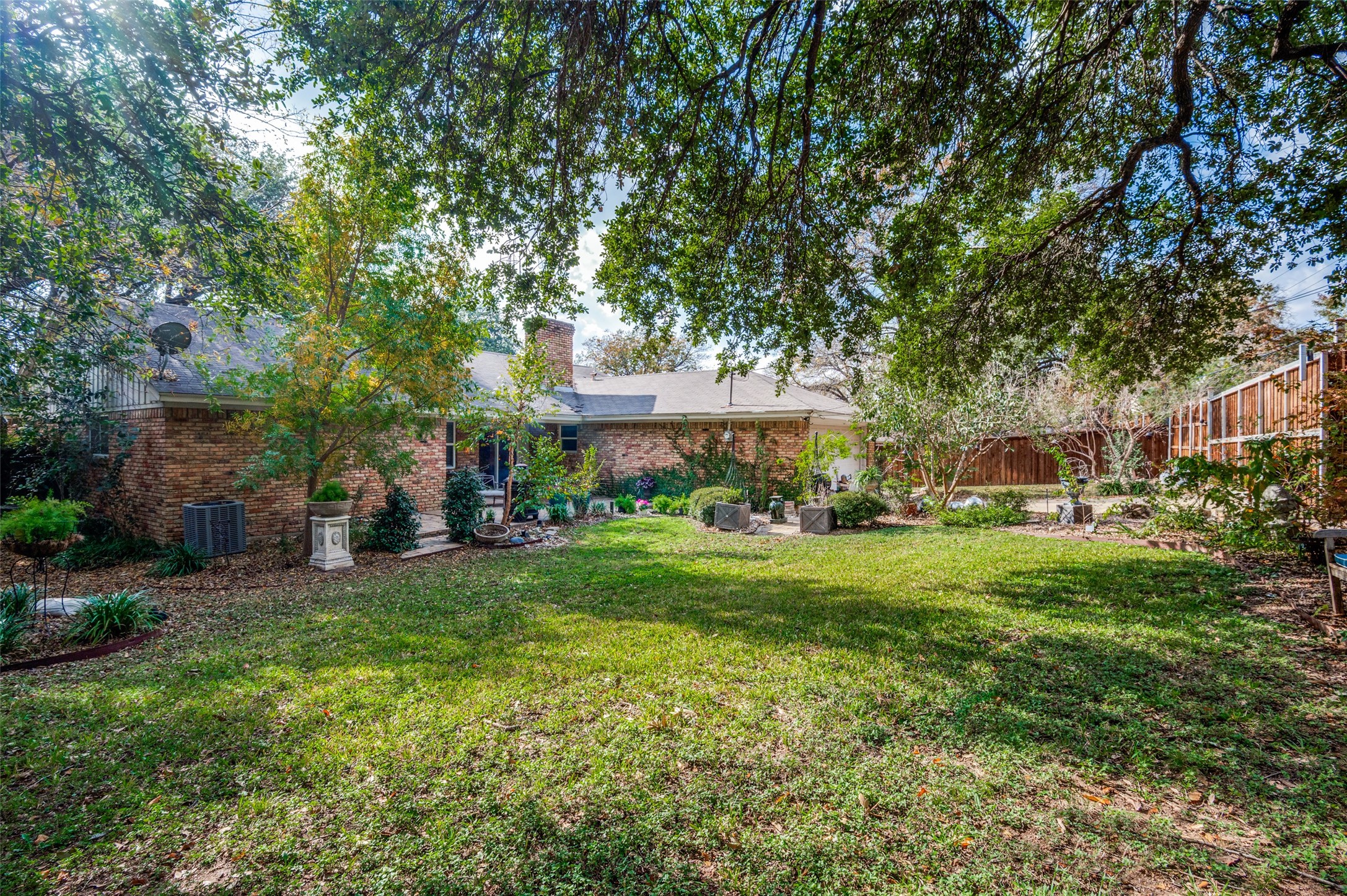 1635 Trailridge Drive